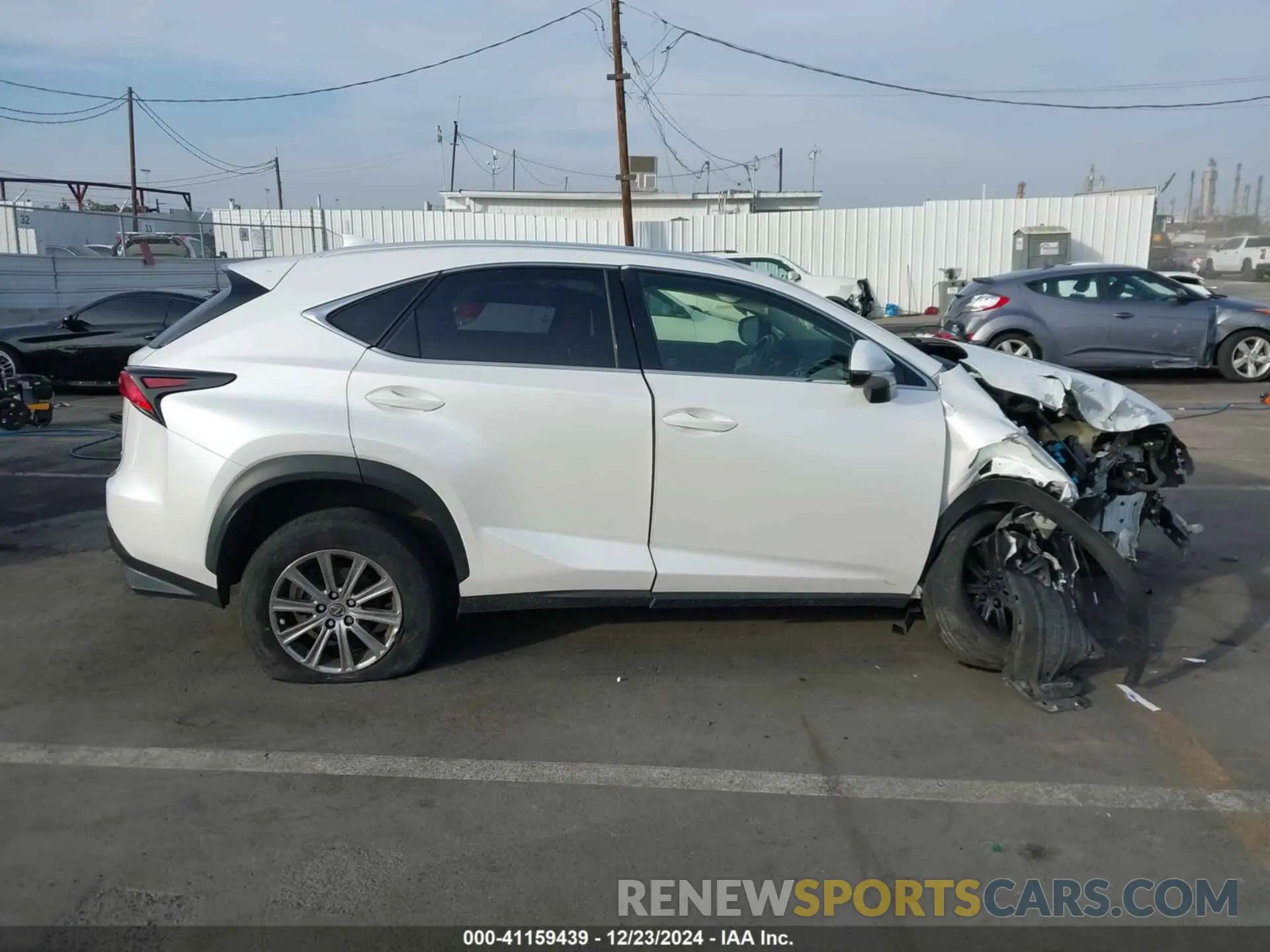 13 Фотография поврежденного автомобиля JTJAARBZ6L2159662 LEXUS NX 300 2020
