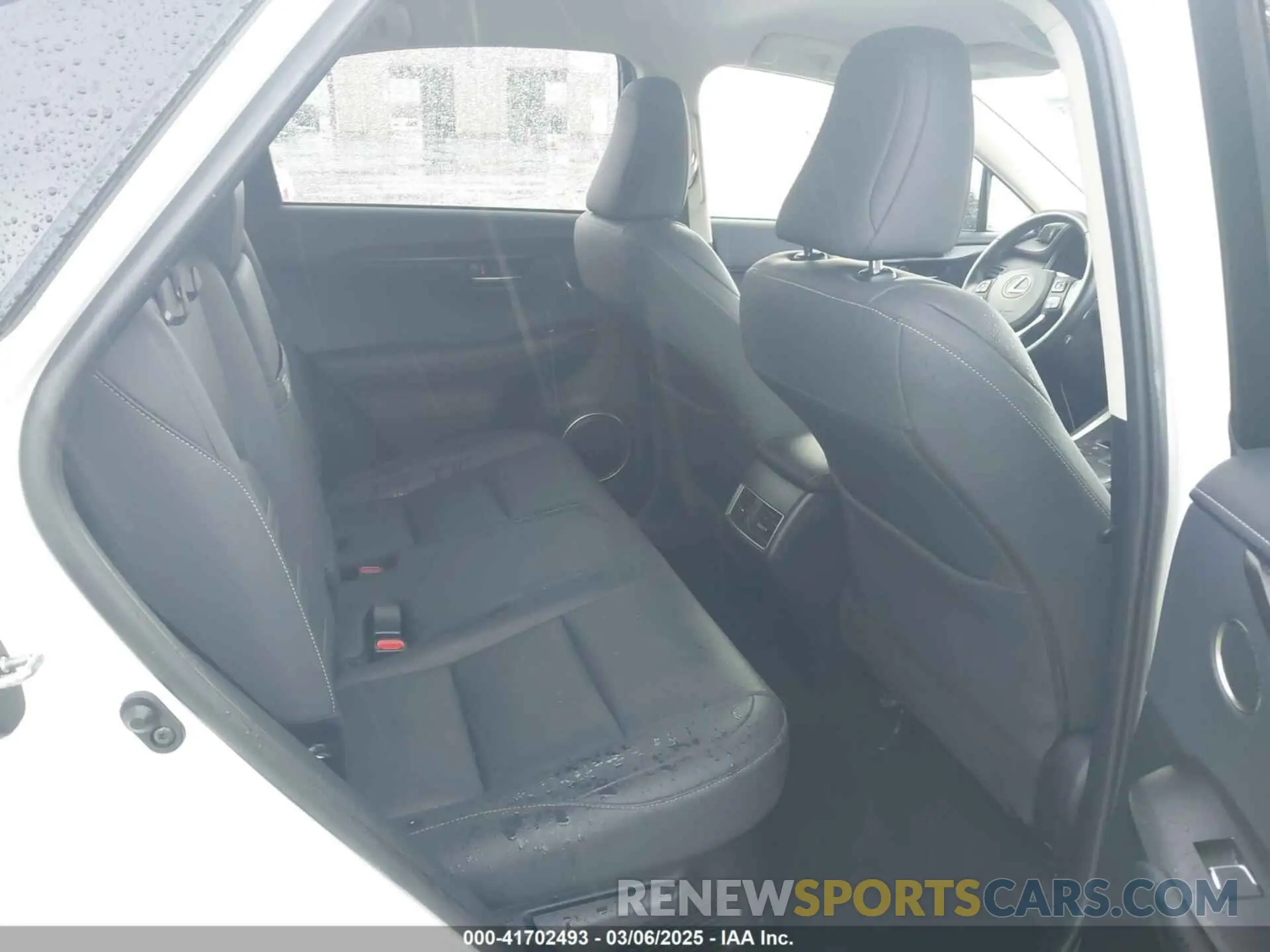 8 Фотография поврежденного автомобиля JTJAARDZ2L5009379 LEXUS NX 300 2020