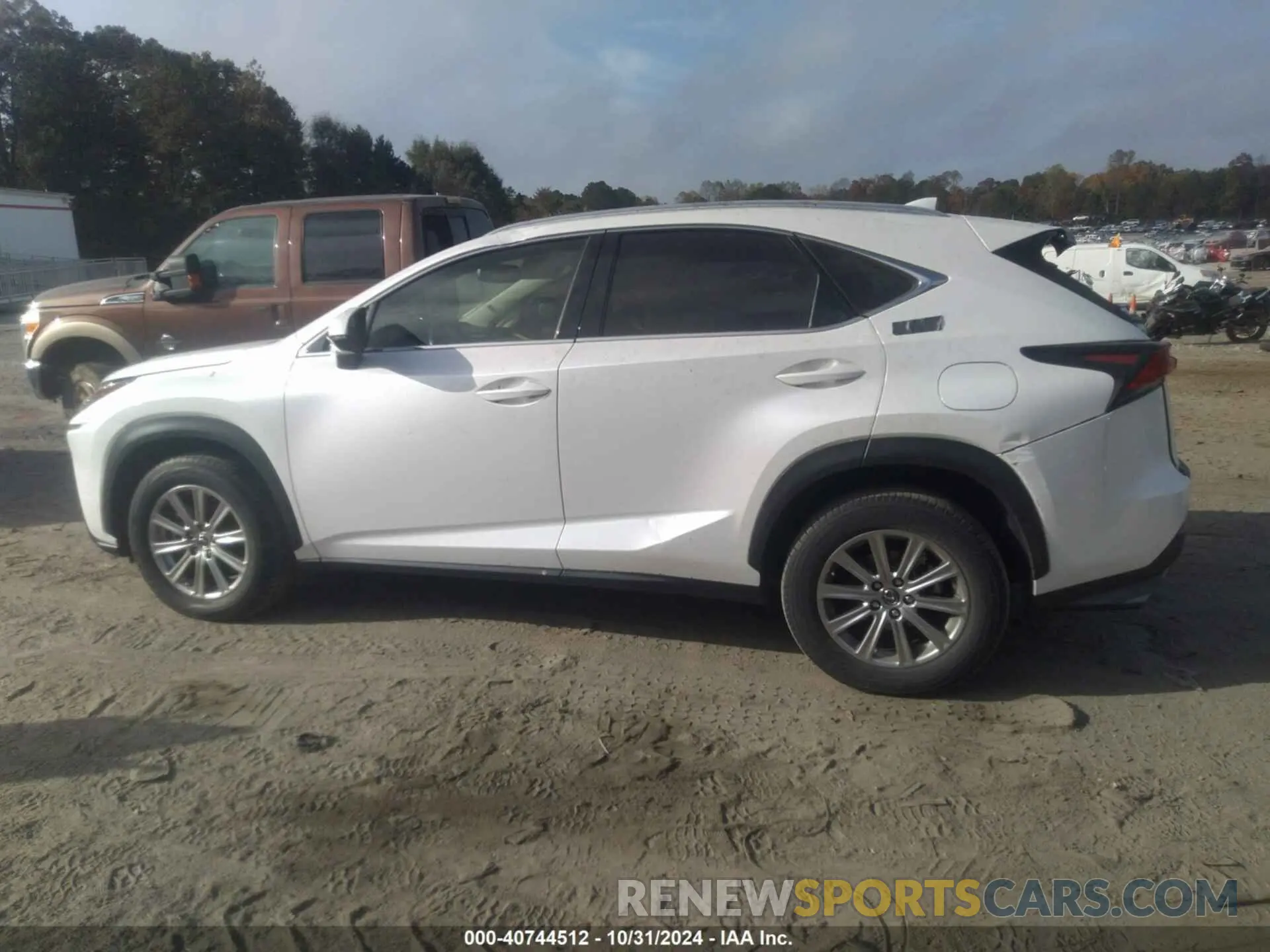 14 Фотография поврежденного автомобиля JTJDARBZ2L5003016 LEXUS NX 300 2020