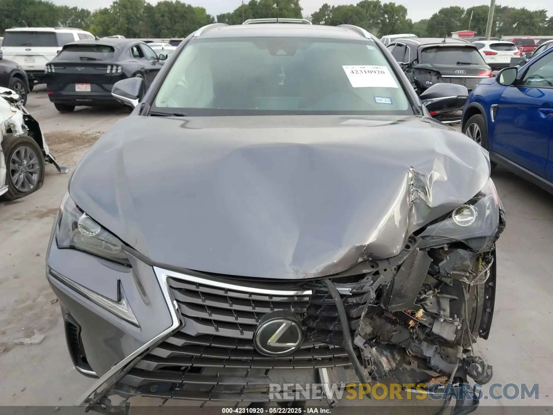 11 Фотография поврежденного автомобиля JTJGARBZ7L2174679 LEXUS NX 300 2020