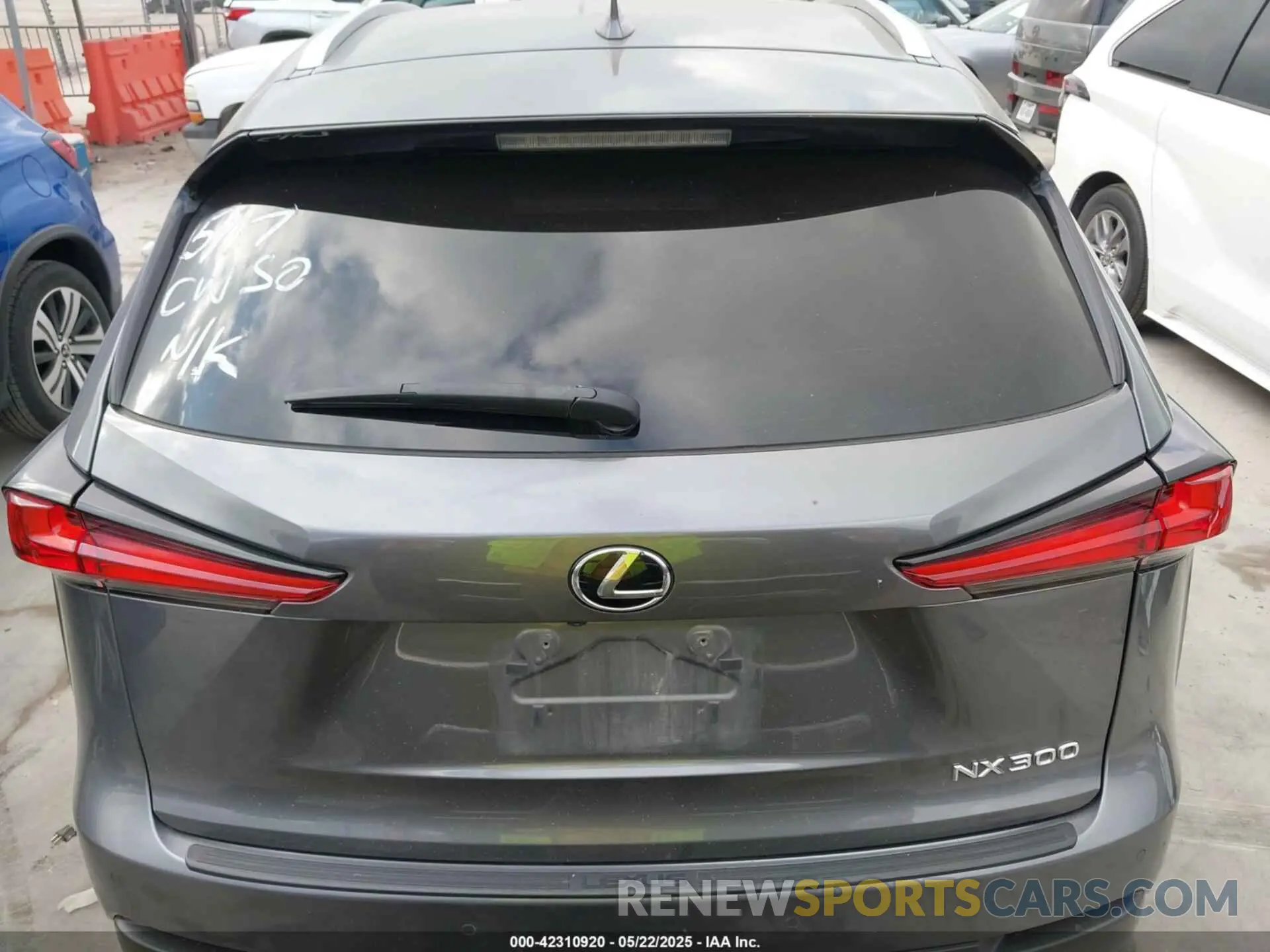 15 Фотография поврежденного автомобиля JTJGARBZ7L2174679 LEXUS NX 300 2020