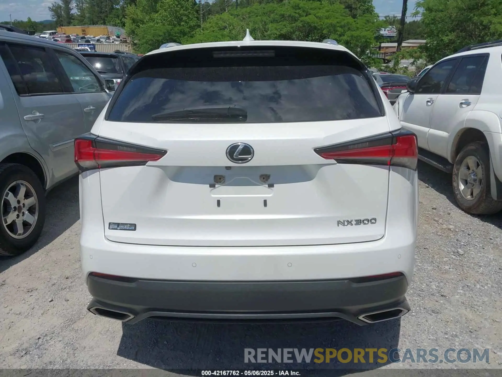 16 Photograph of a damaged car JTJGARBZ7L5017636 LEXUS NX 300 2020