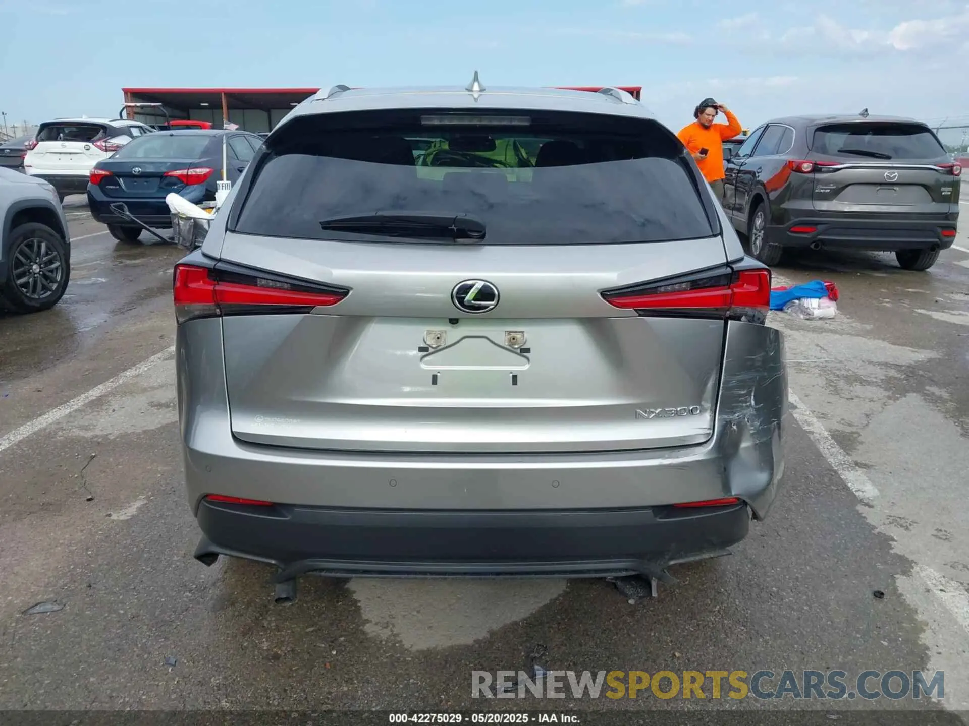 16 Фотография поврежденного автомобиля JTJGARDZXL5003064 LEXUS NX 300 2020