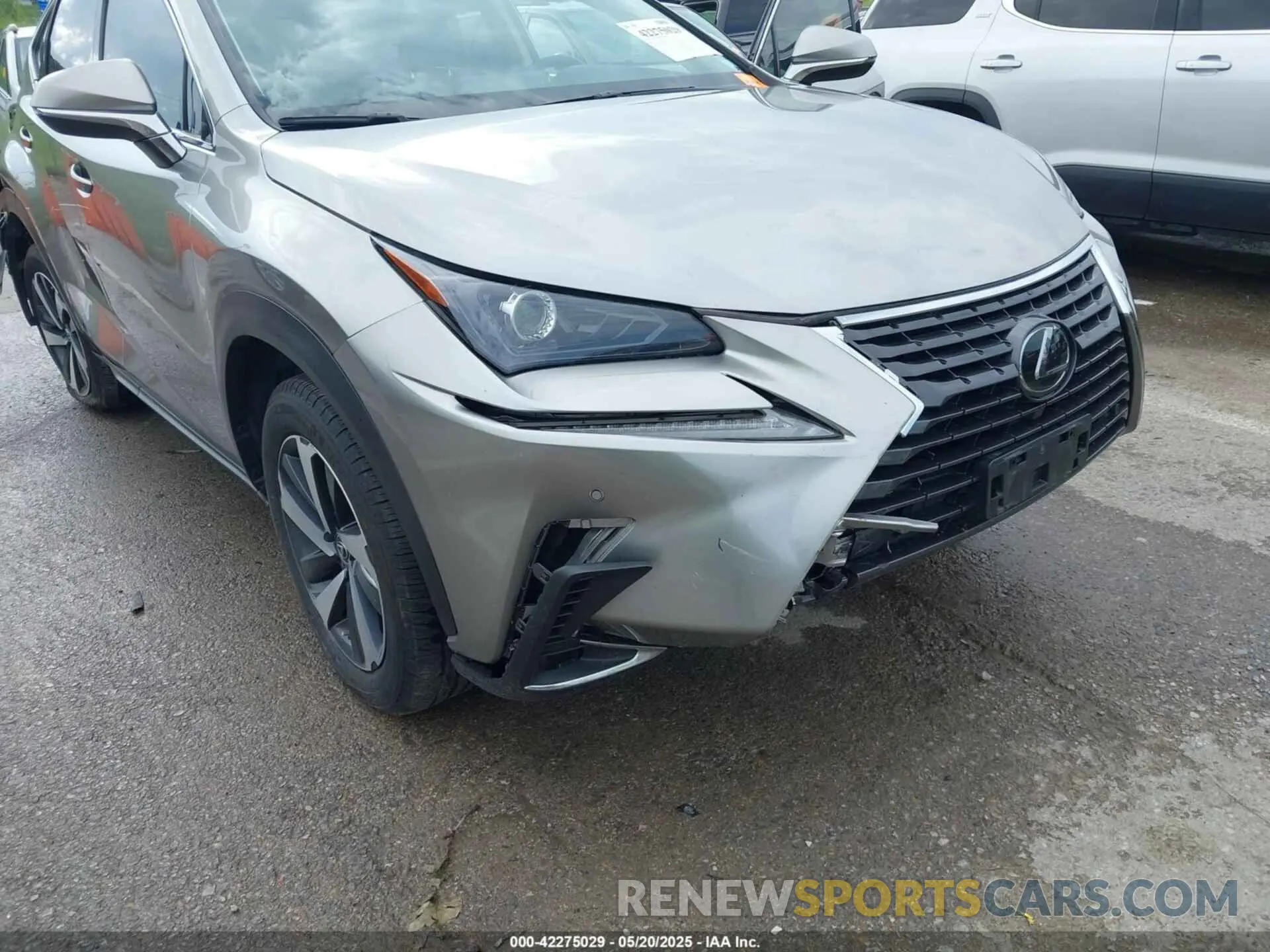 6 Фотография поврежденного автомобиля JTJGARDZXL5003064 LEXUS NX 300 2020