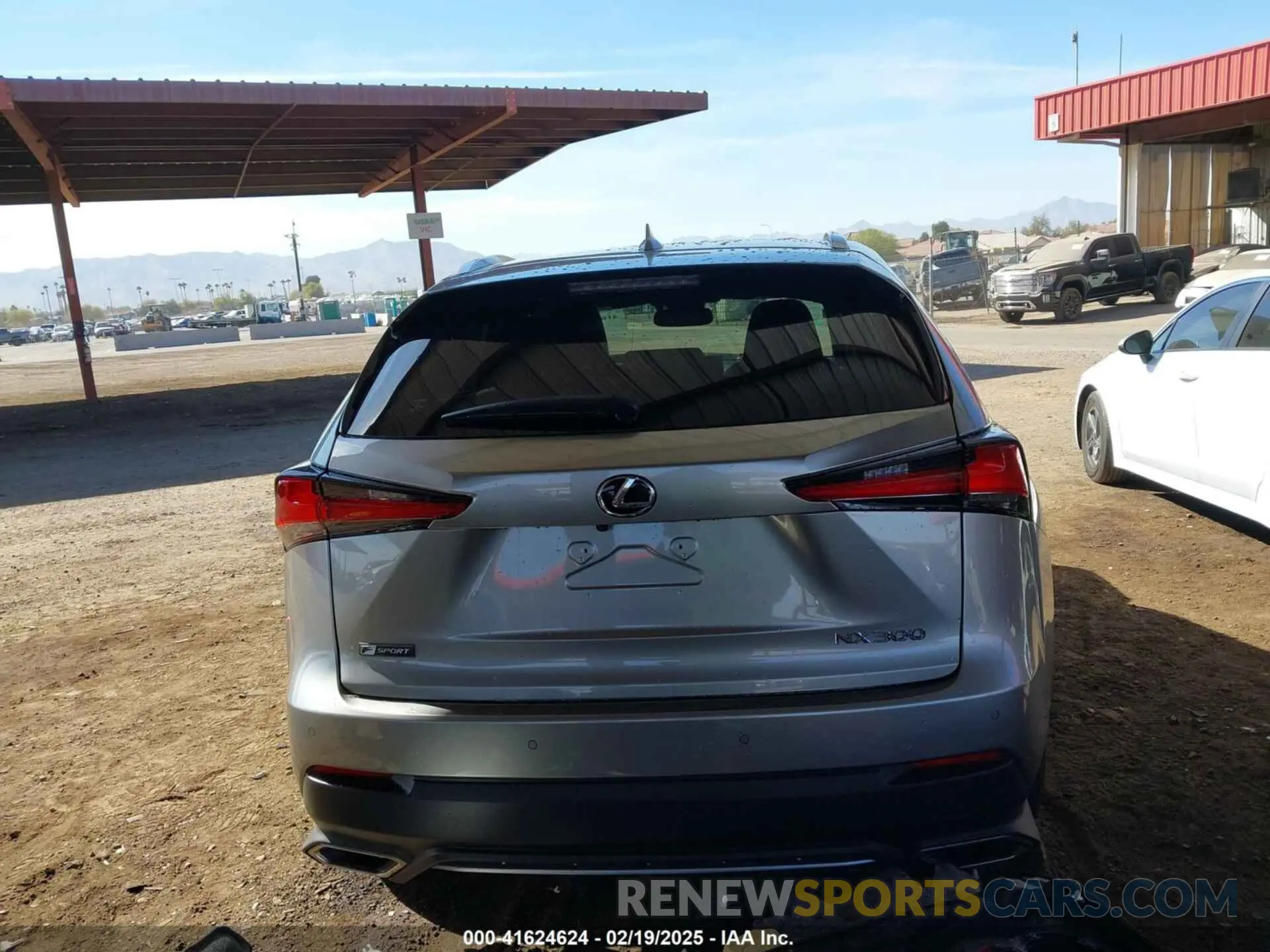 17 Фотография поврежденного автомобиля JTJSARBZ7L5010244 LEXUS NX 300 2020
