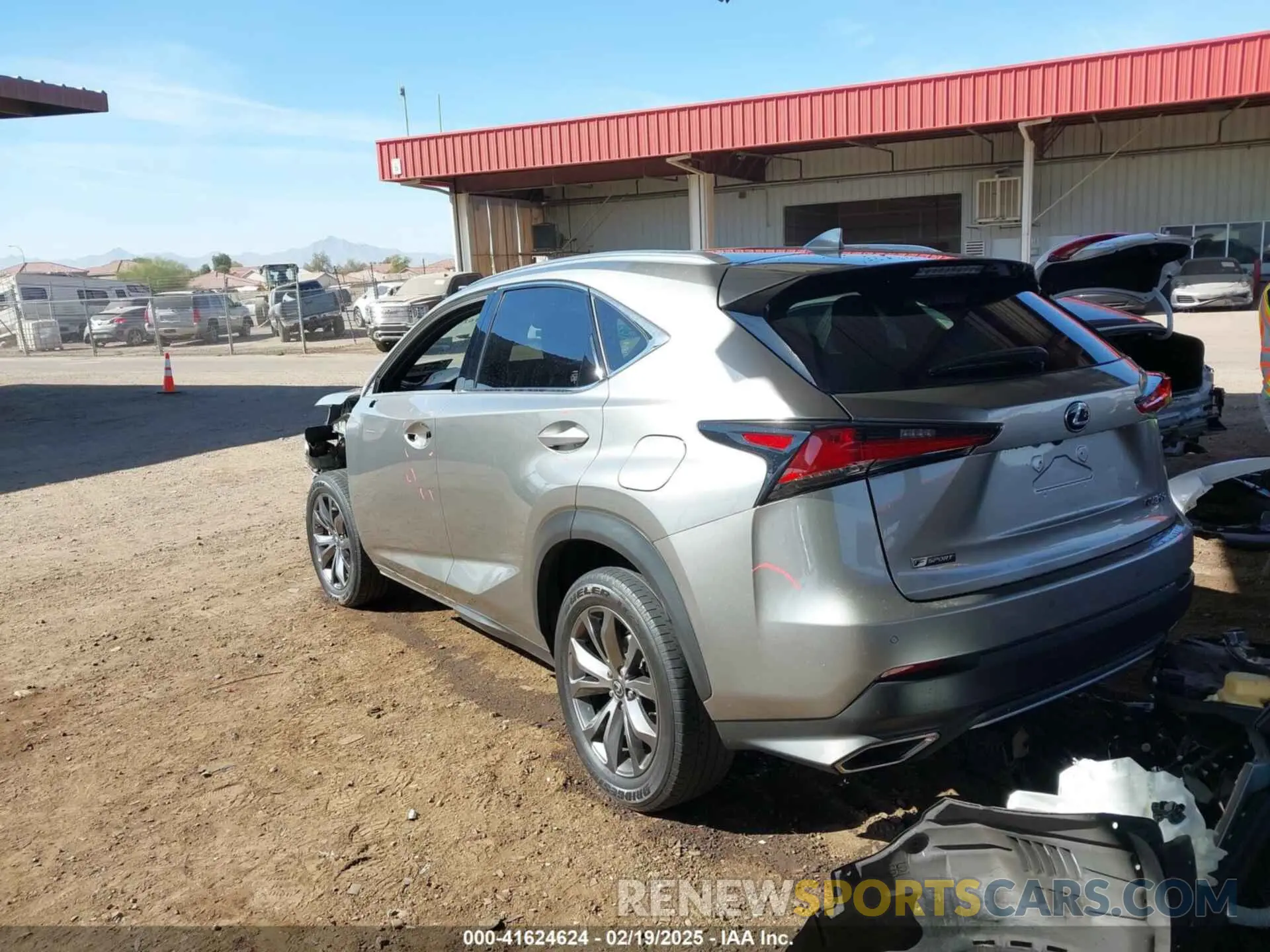 3 Фотография поврежденного автомобиля JTJSARBZ7L5010244 LEXUS NX 300 2020