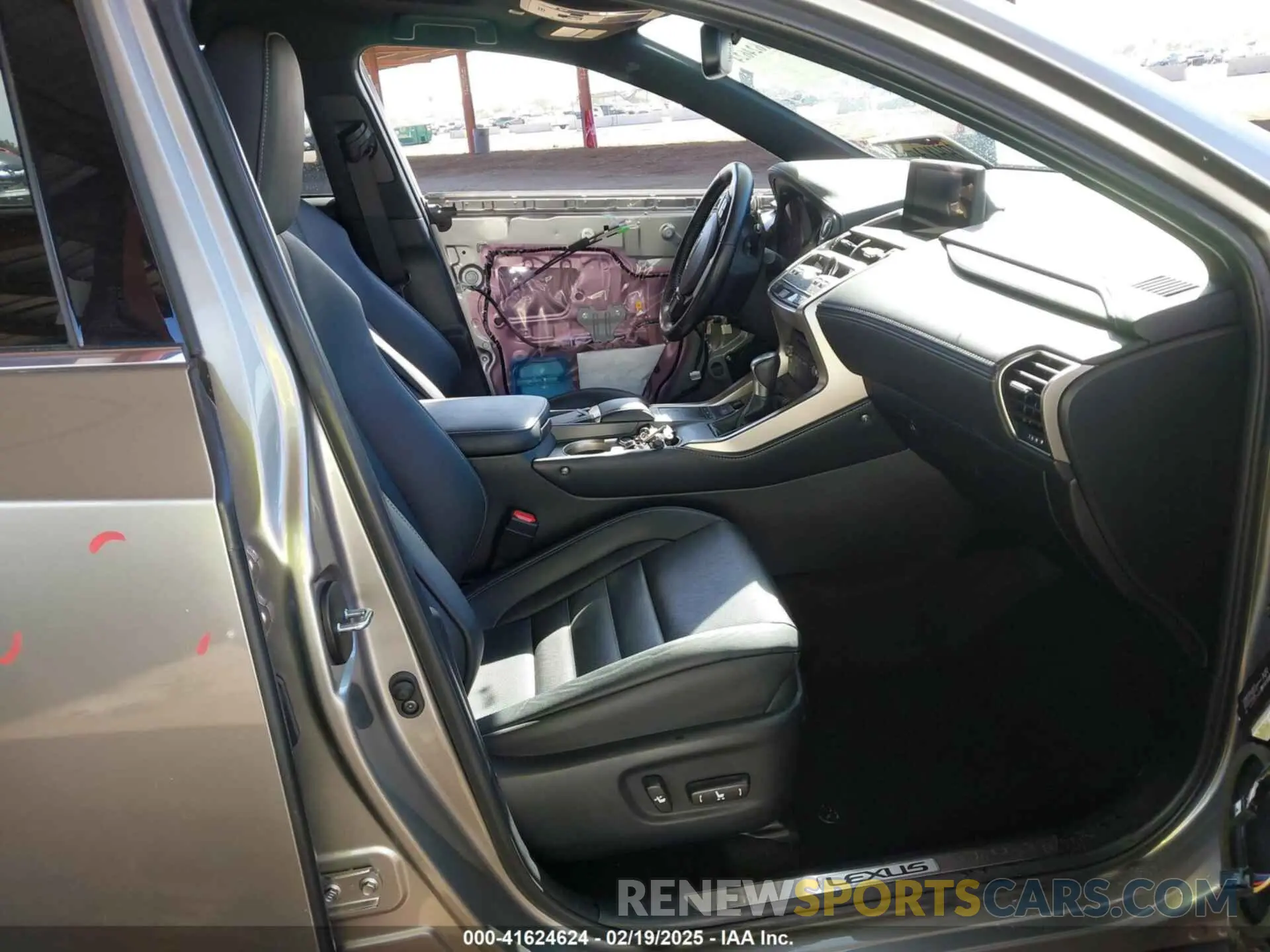 5 Фотография поврежденного автомобиля JTJSARBZ7L5010244 LEXUS NX 300 2020