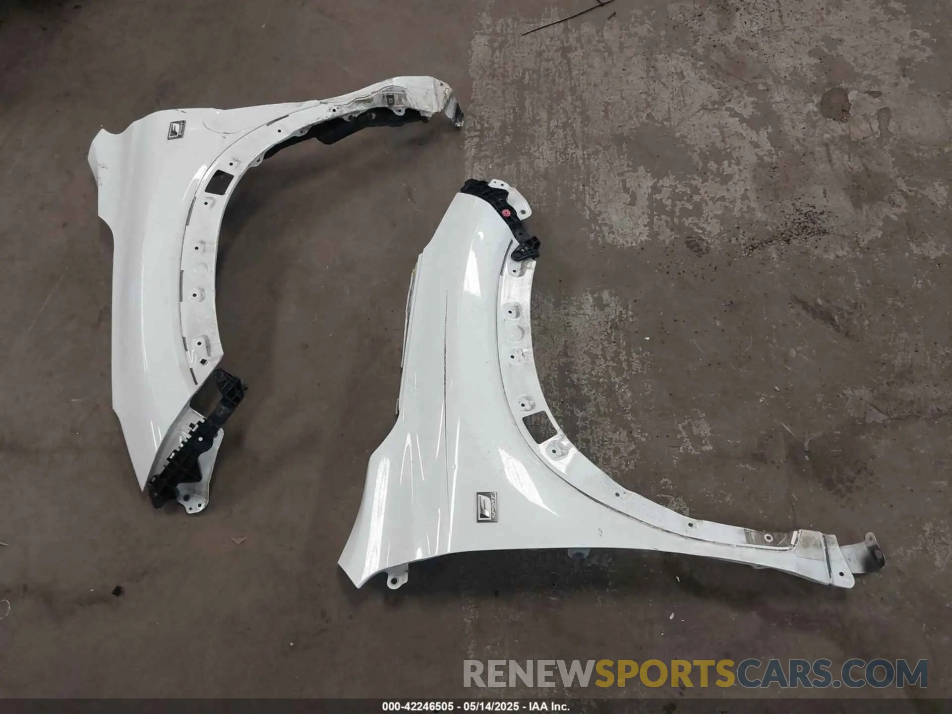 18 Фотография поврежденного автомобиля JTJSARDZ0L5001656 LEXUS NX 300 2020