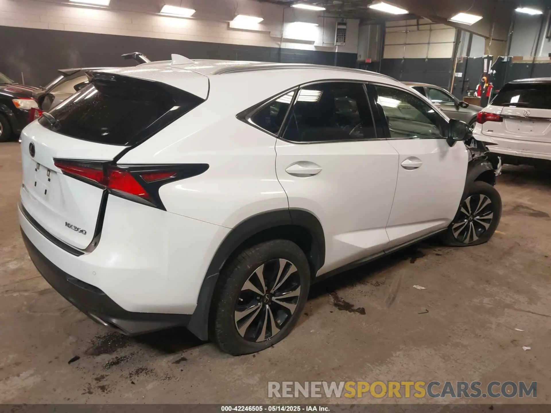 4 Фотография поврежденного автомобиля JTJSARDZ0L5001656 LEXUS NX 300 2020