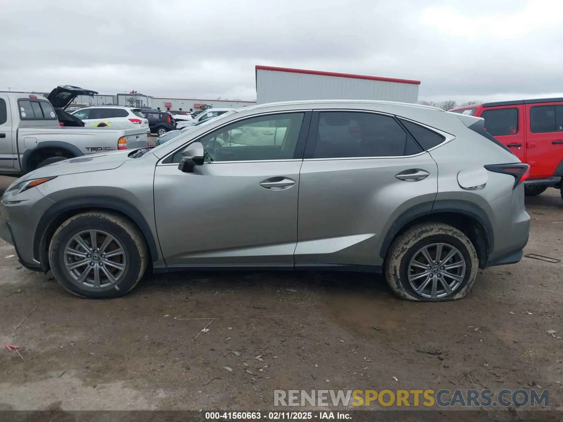 14 Фотография поврежденного автомобиля JTJDARDZXM2244015 LEXUS NX 300 2021