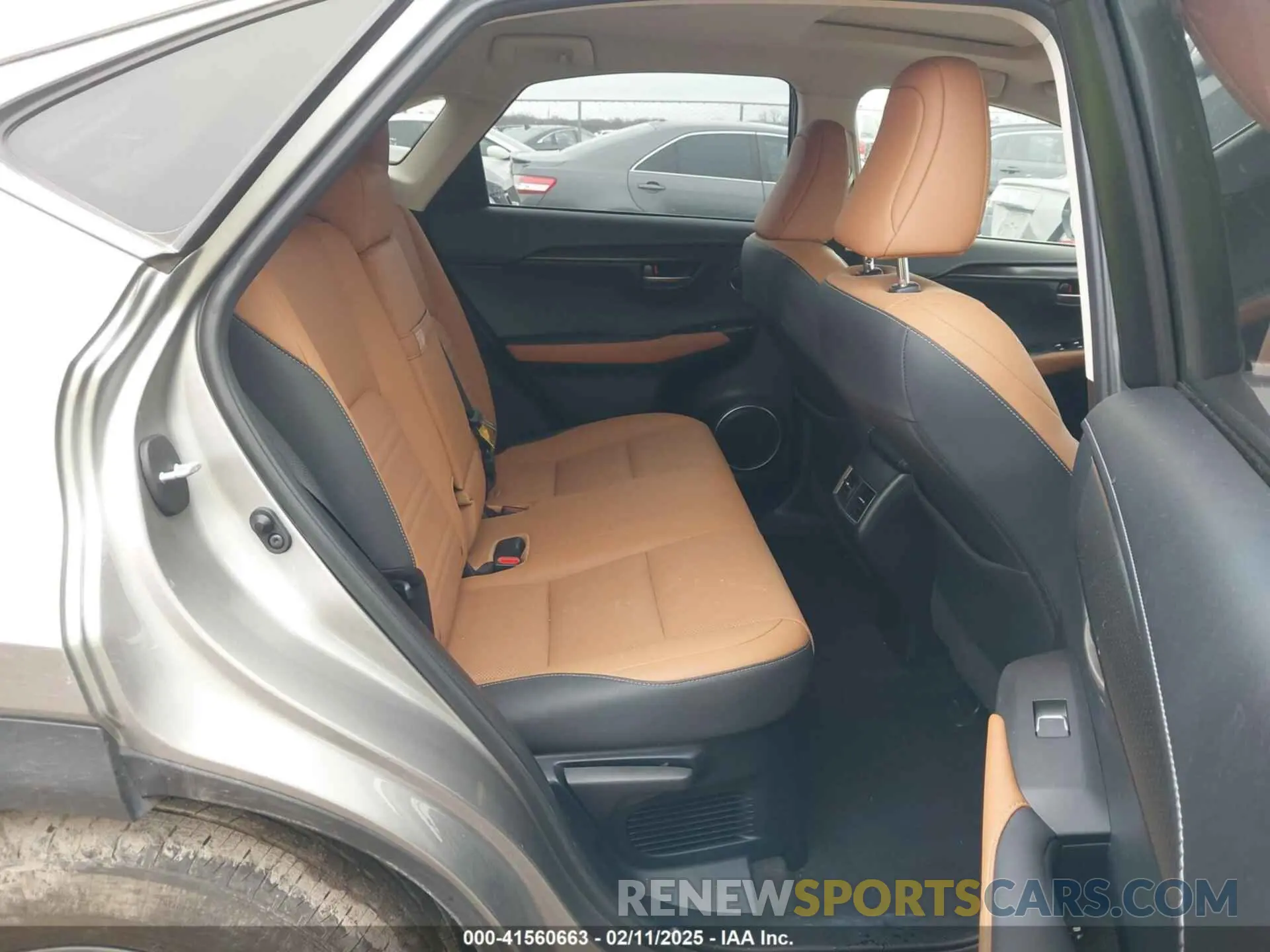 8 Фотография поврежденного автомобиля JTJDARDZXM2244015 LEXUS NX 300 2021