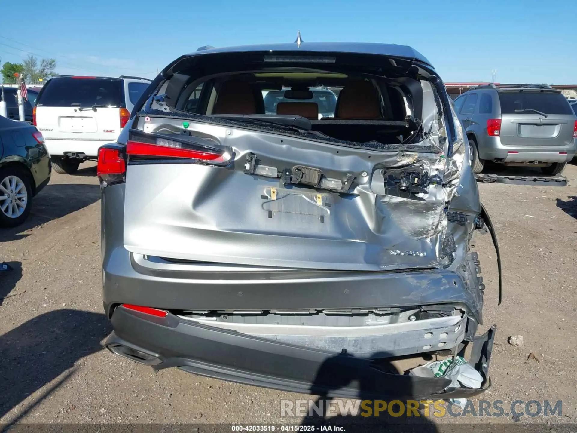 17 Фотография поврежденного автомобиля JTJGARBZ3M2183459 LEXUS NX 300 2021