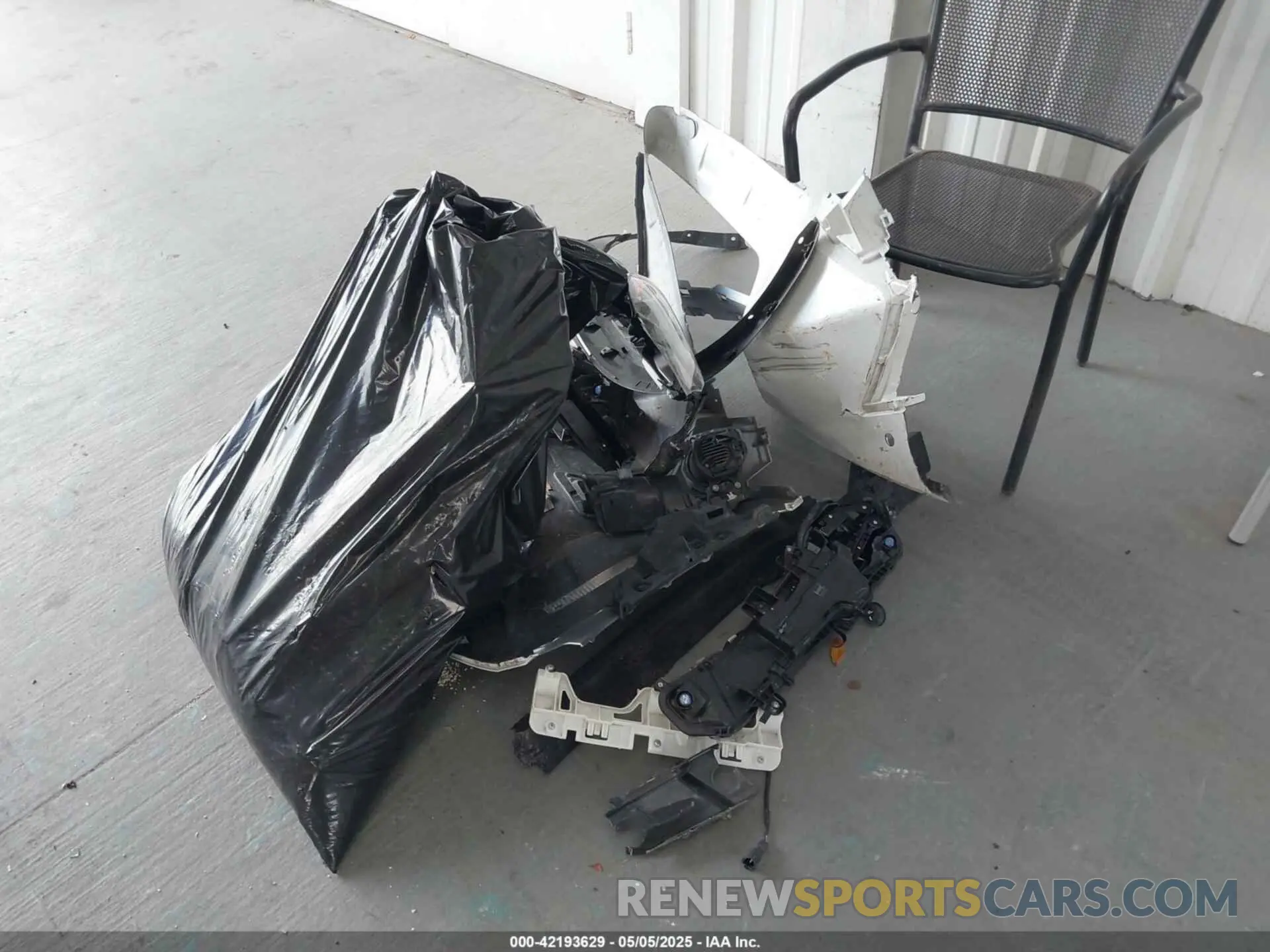 12 Фотография поврежденного автомобиля JTJGARBZ7M5027794 LEXUS NX 300 2021