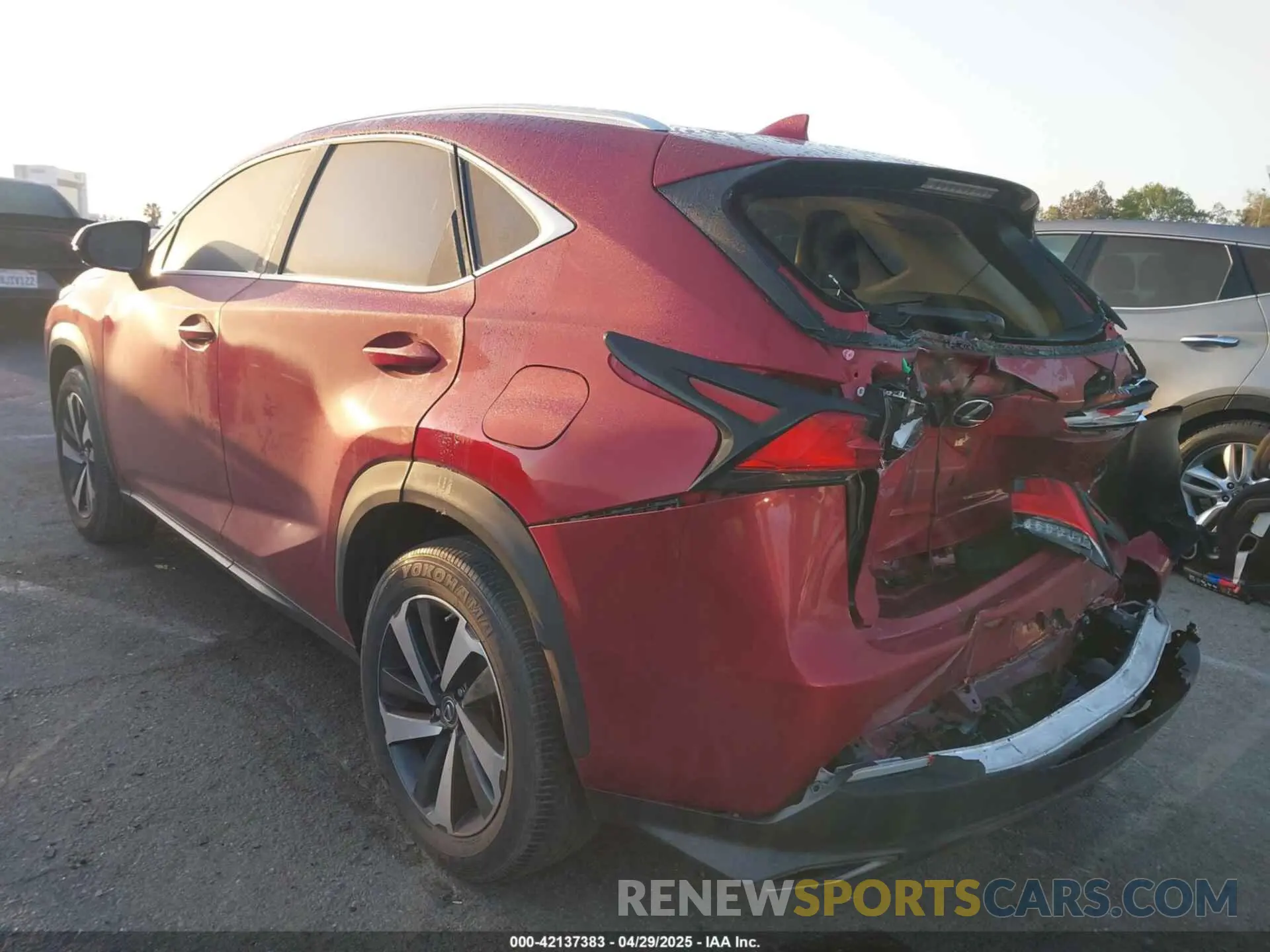 3 Фотография поврежденного автомобиля JTJGARBZXM5027773 LEXUS NX 300 2021