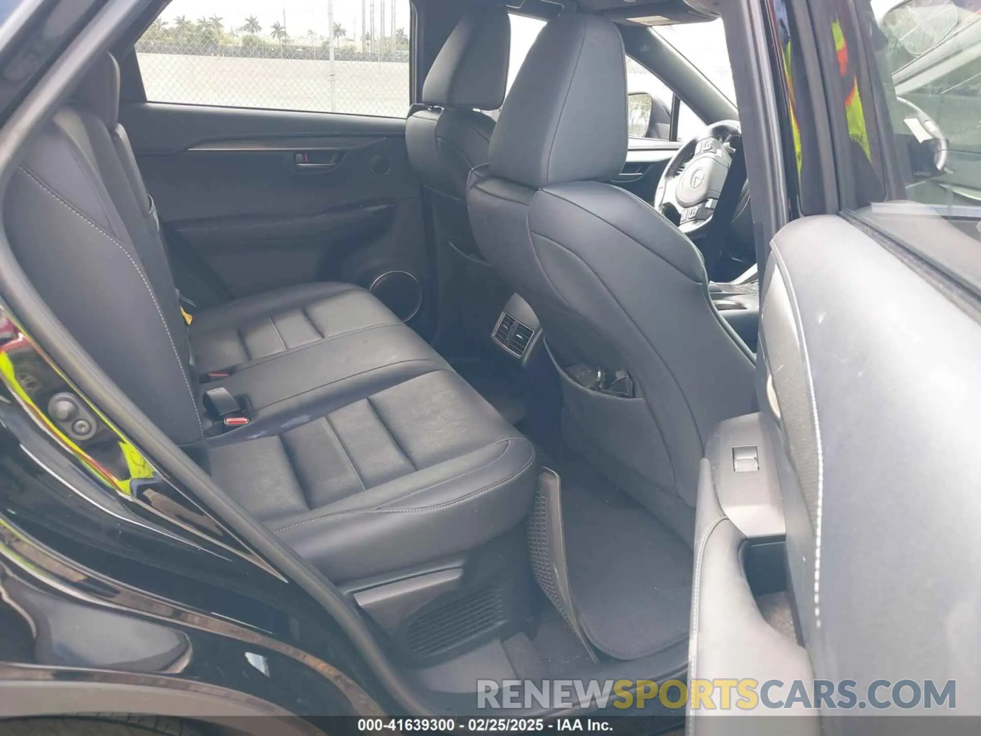 8 Фотография поврежденного автомобиля JTJSARBZ5M2179908 LEXUS NX 300 2021