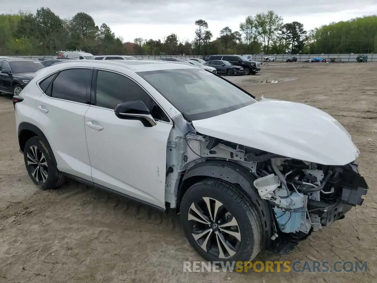 4 Фотография поврежденного автомобиля JTJSARDZ2L5017275 LEXUS NX 300 F S 2020
