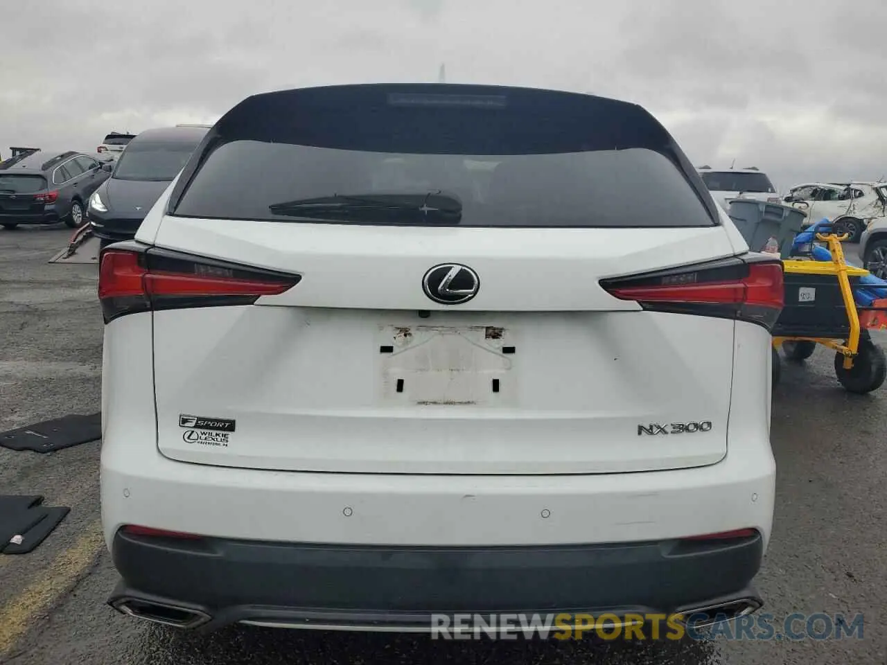 6 Photograph of a damaged car JTJSARDZ8L5015532 LEXUS NX 300 F S 2020