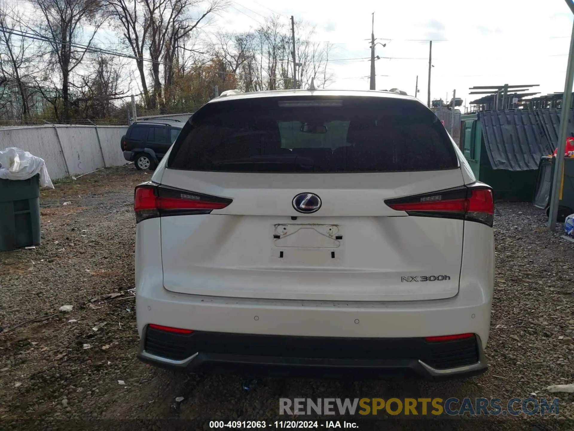 17 Photograph of a damaged car JTJBJRBZ0K2125641 LEXUS NX 300H 2019