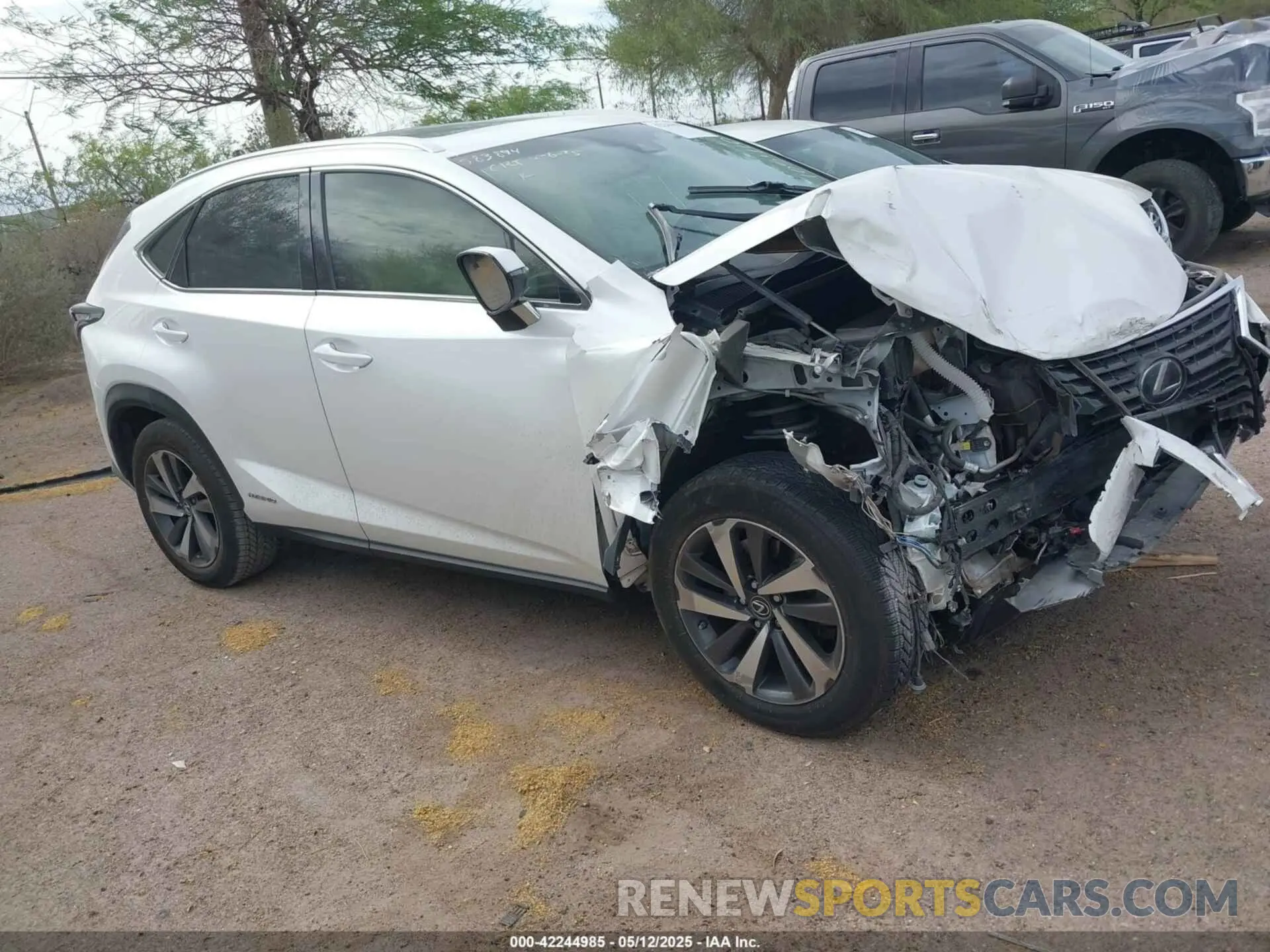 13 Фотография поврежденного автомобиля JTJBJRBZ2K2105410 LEXUS NX 300H 2019