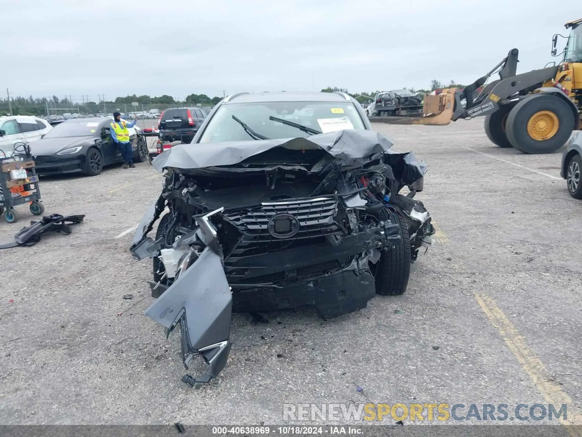 12 Фотография поврежденного автомобиля JTJDJRDZXL2145340 LEXUS NX 300H 2020