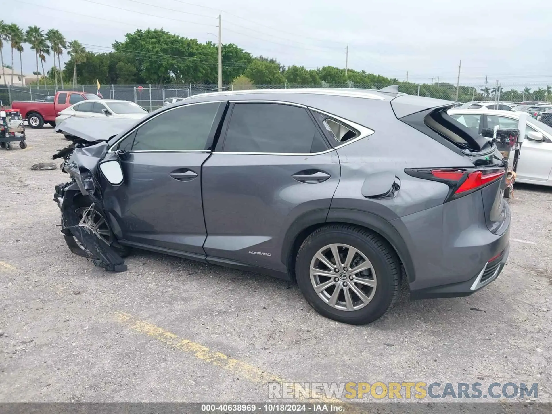 3 Фотография поврежденного автомобиля JTJDJRDZXL2145340 LEXUS NX 300H 2020