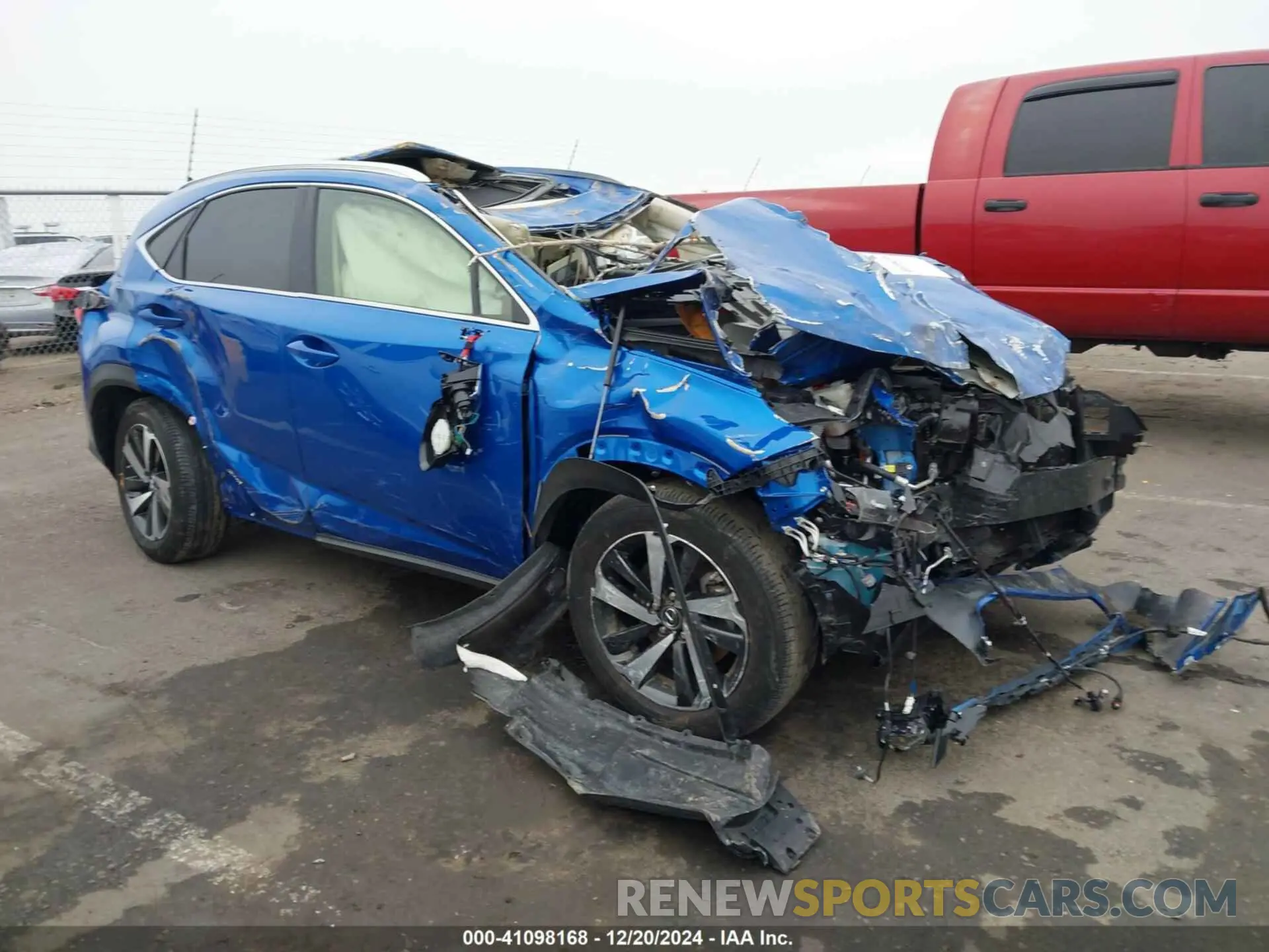 1 Фотография поврежденного автомобиля JTJGJRDZ3L2136153 LEXUS NX 300H 2020