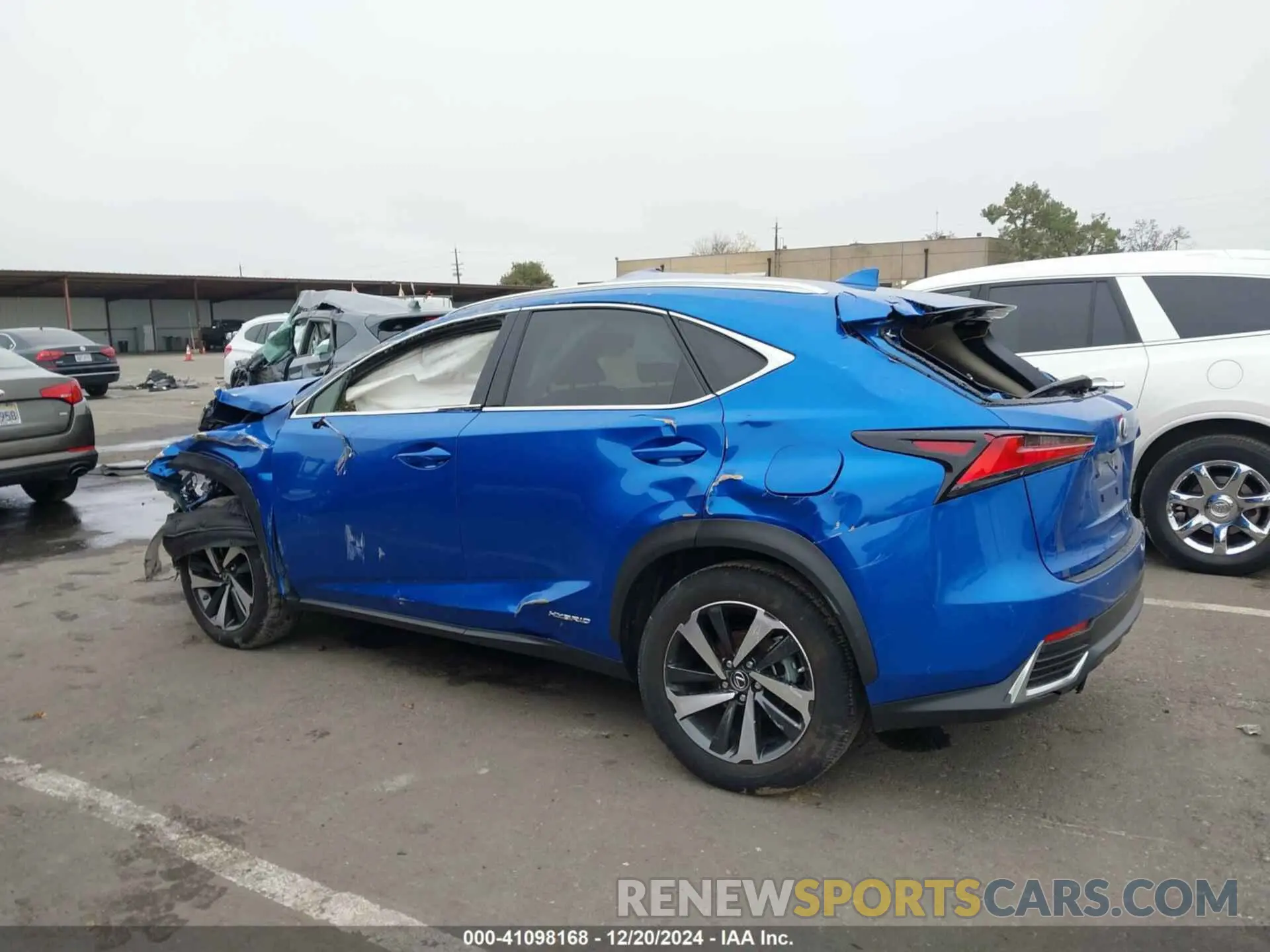 14 Фотография поврежденного автомобиля JTJGJRDZ3L2136153 LEXUS NX 300H 2020
