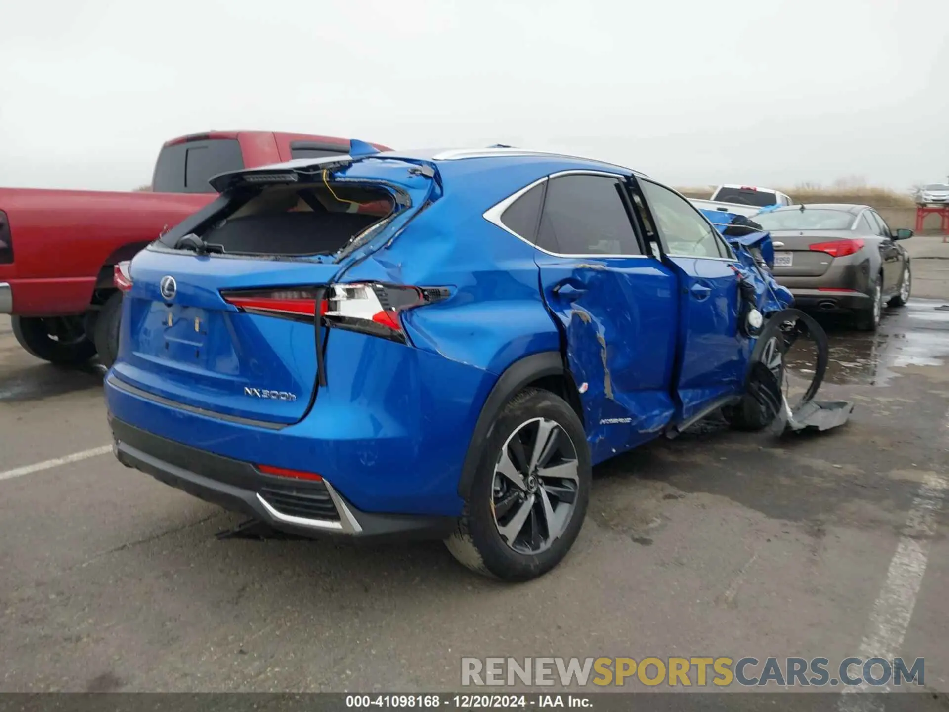 4 Фотография поврежденного автомобиля JTJGJRDZ3L2136153 LEXUS NX 300H 2020