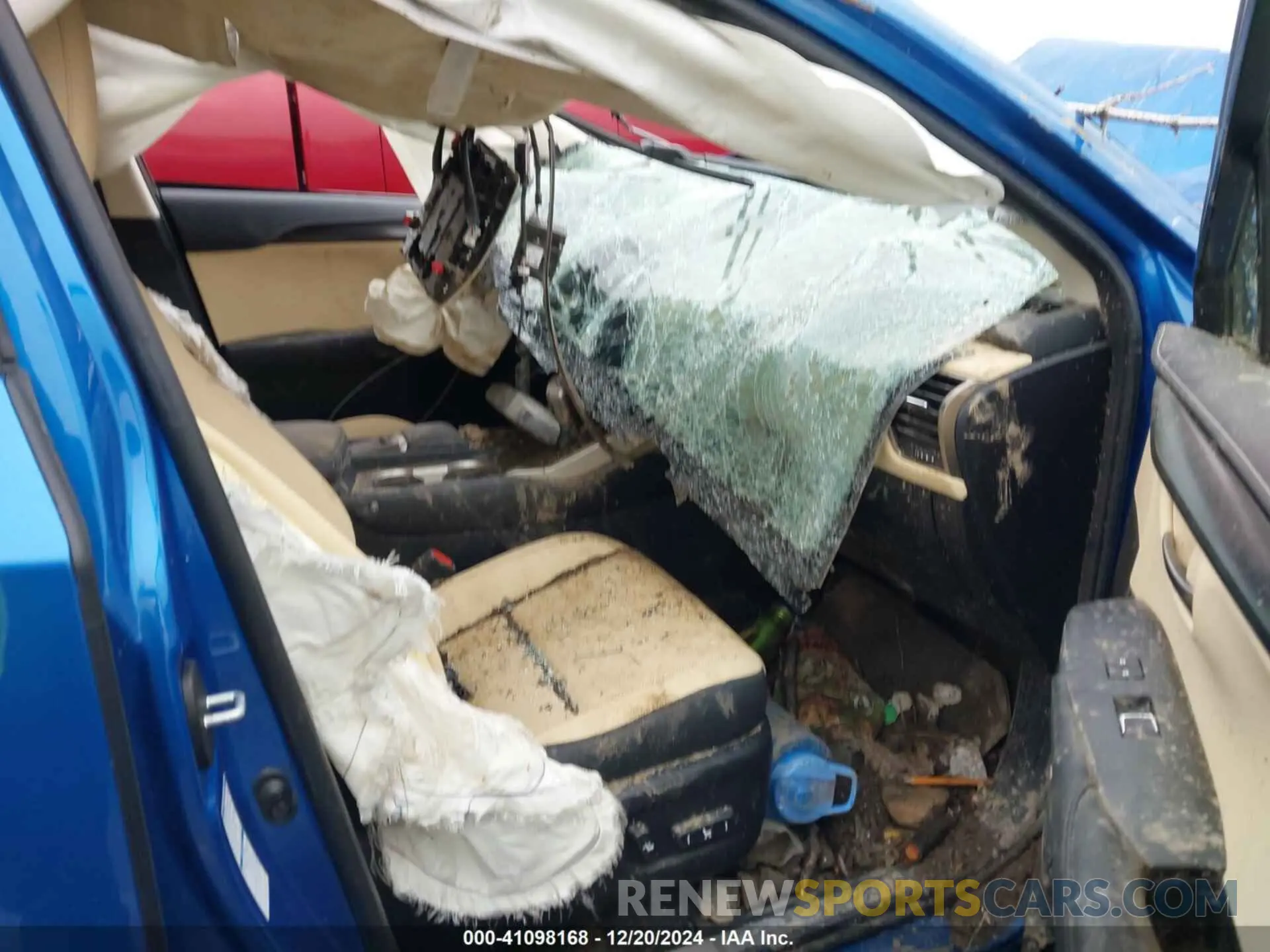 5 Фотография поврежденного автомобиля JTJGJRDZ3L2136153 LEXUS NX 300H 2020
