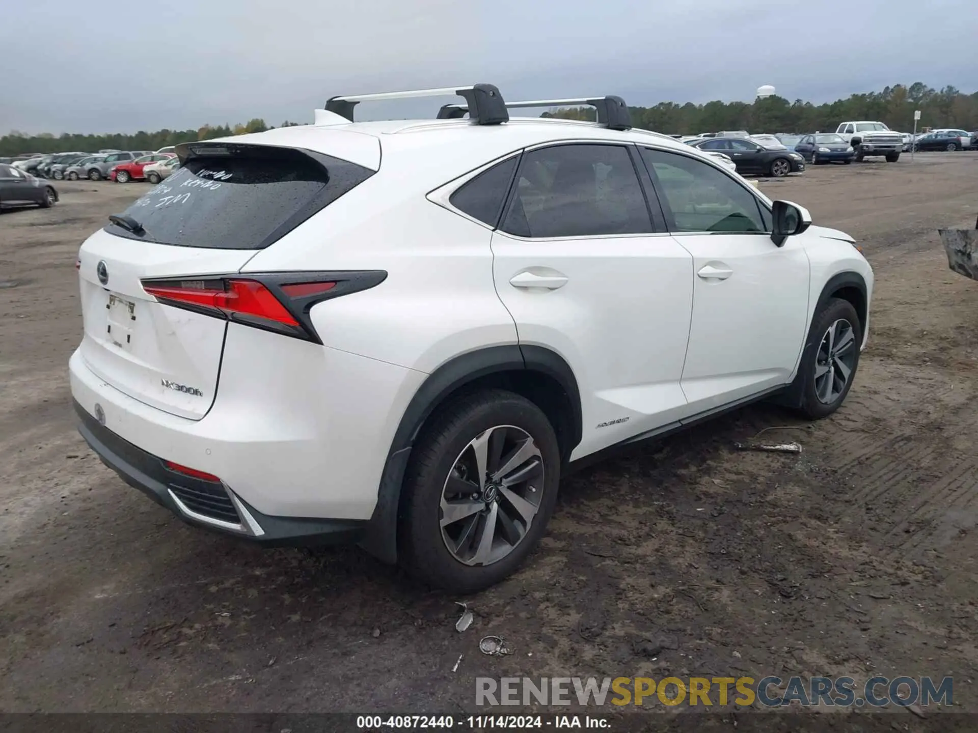 4 Фотография поврежденного автомобиля JTJGJRDZ3L5004170 LEXUS NX 300H 2020