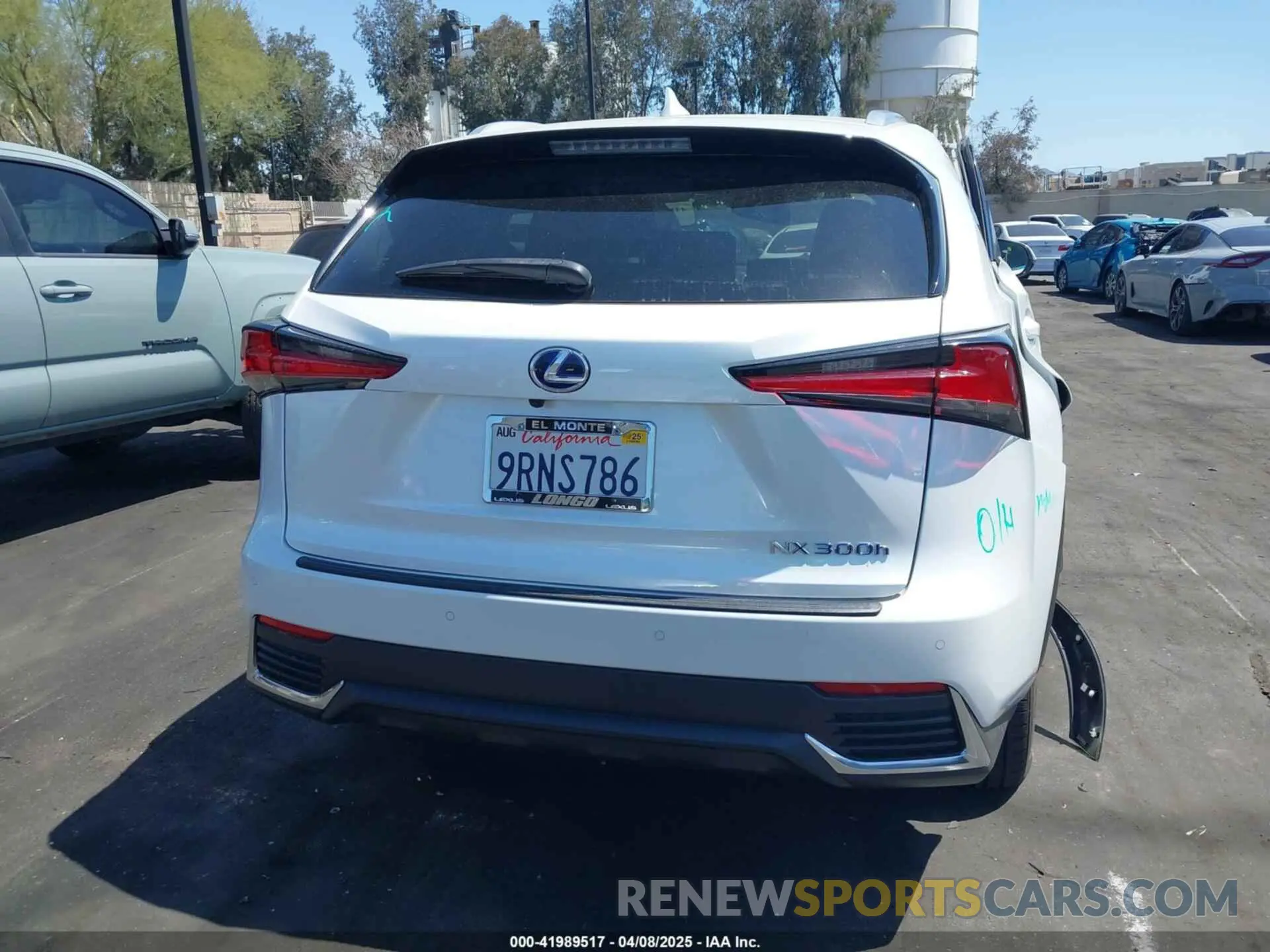 16 Photograph of a damaged car JTJGJRDZ4L5000855 LEXUS NX 300H 2020
