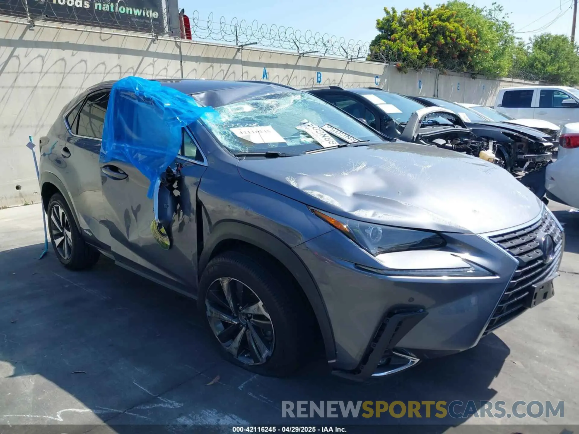 1 Photograph of a damaged car JTJGJRDZ7L5008111 LEXUS NX 300H 2020