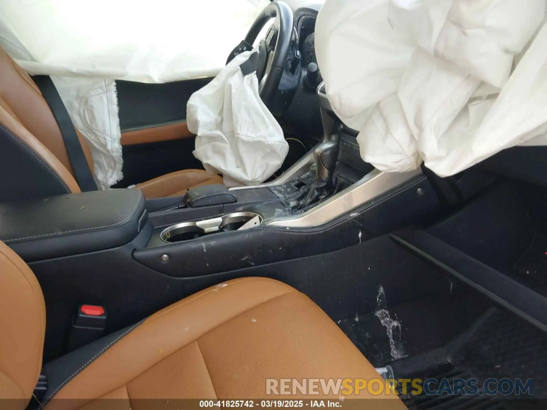 5 Photograph of a damaged car JTJGJRDZXL2142144 LEXUS NX 300H 2020