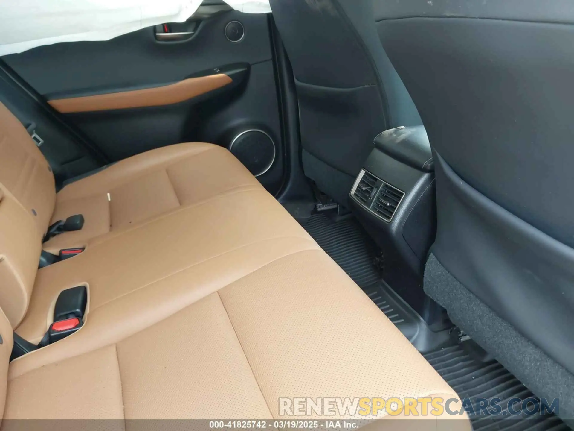 8 Photograph of a damaged car JTJGJRDZXL2142144 LEXUS NX 300H 2020