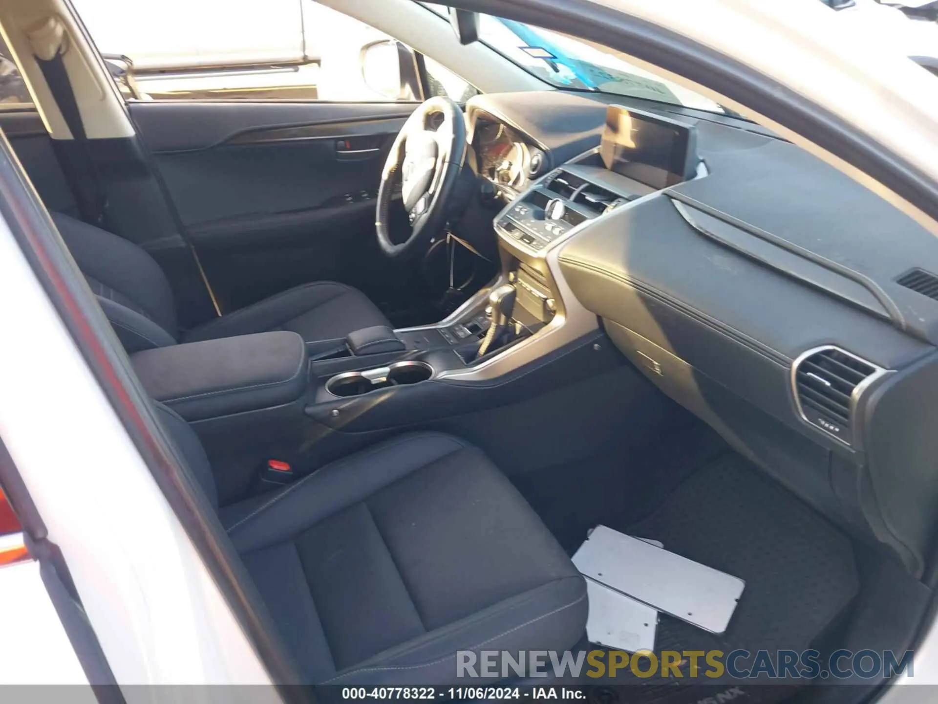 5 Photograph of a damaged car JTJDJRDZ0M2161841 LEXUS NX 300H 2021