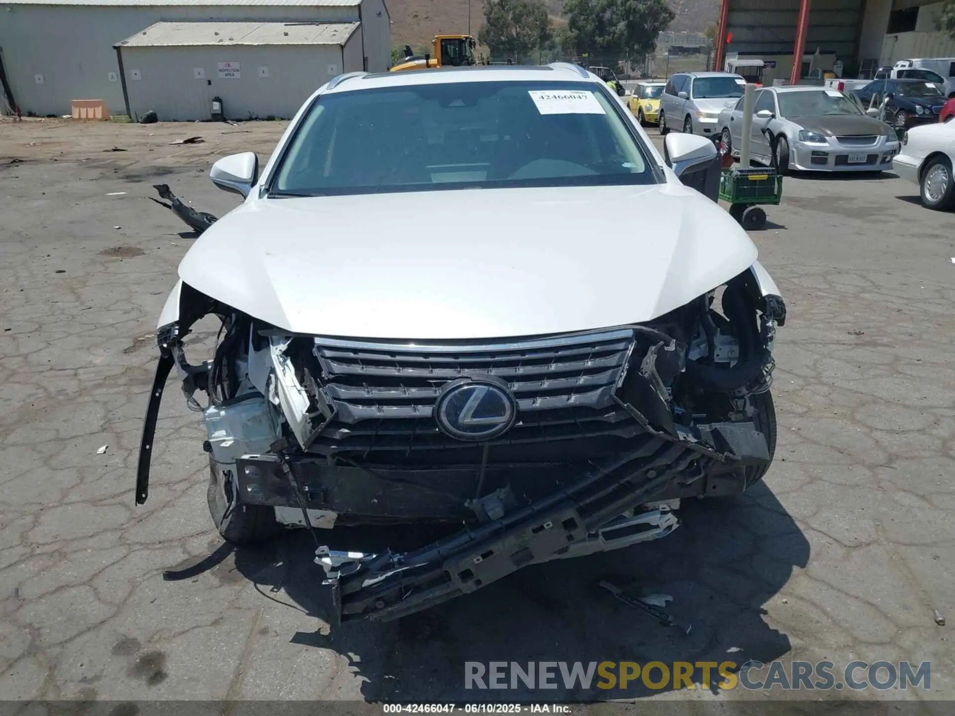 12 Фотография поврежденного автомобиля JTJDJRDZ0M2167722 LEXUS NX 300H 2021