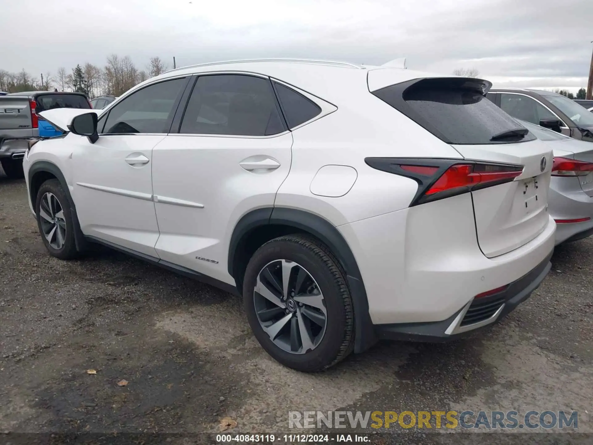 3 Фотография поврежденного автомобиля JTJGJRDZ6M2156799 LEXUS NX 300H 2021