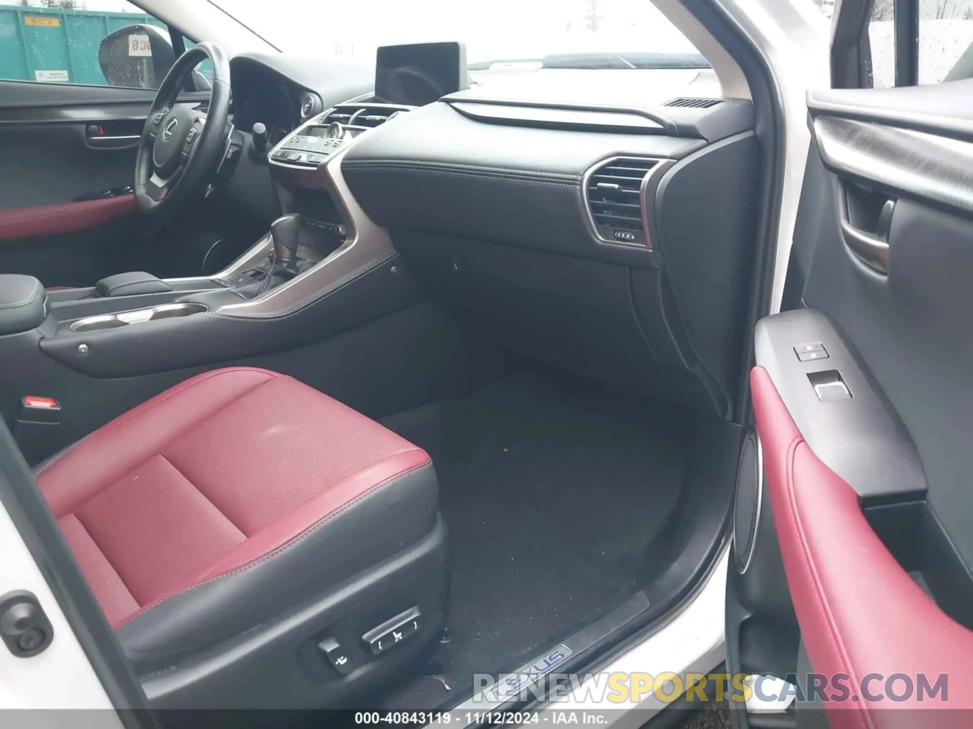 5 Фотография поврежденного автомобиля JTJGJRDZ6M2156799 LEXUS NX 300H 2021