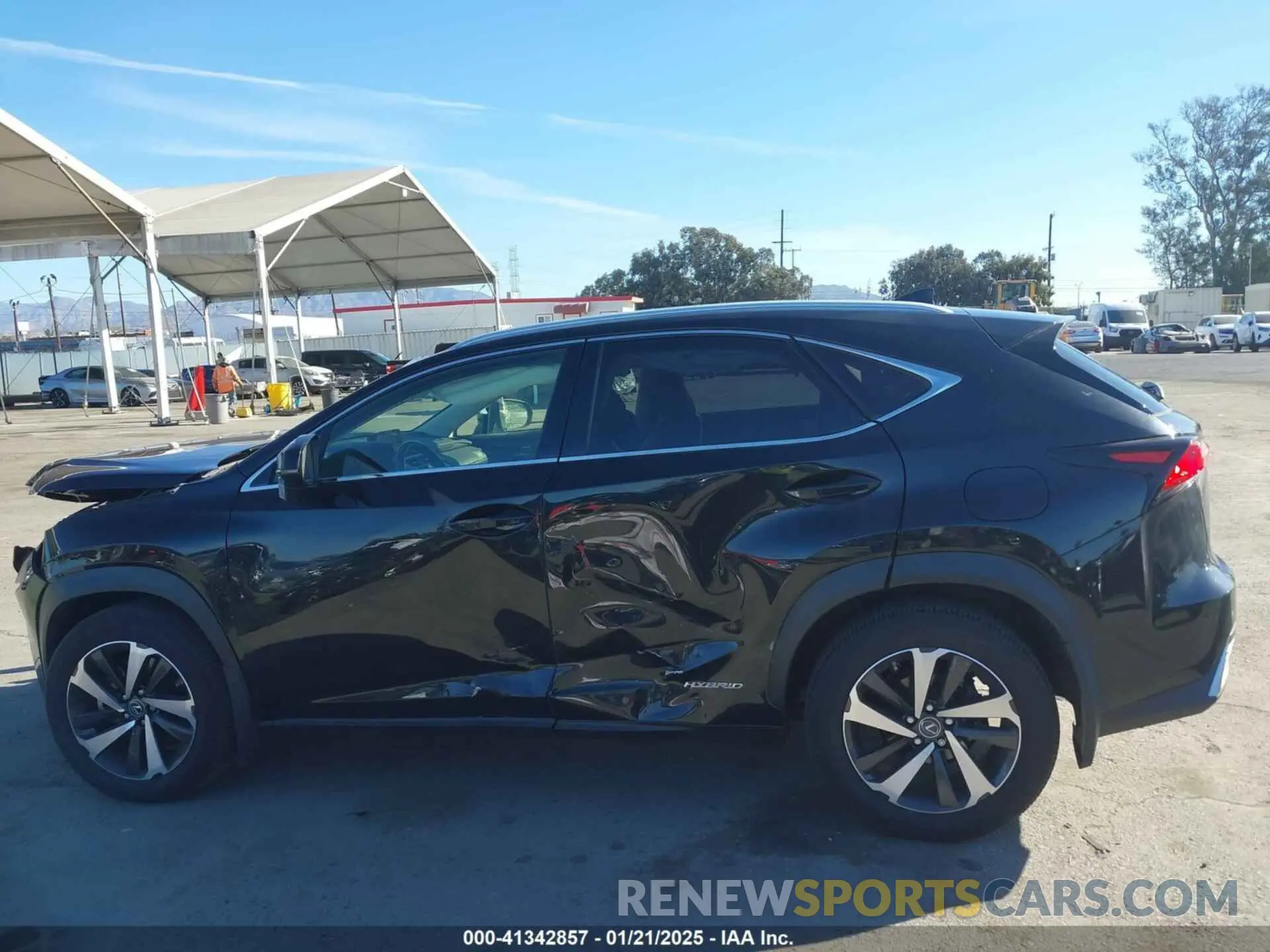 14 Фотография поврежденного автомобиля JTJGJRDZ9M2154027 LEXUS NX 300H 2021