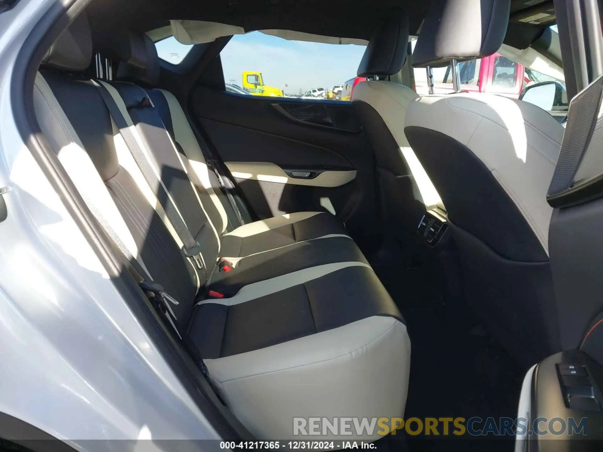 8 Фотография поврежденного автомобиля 2T2AGCEZ7NC002524 LEXUS NX 350 2022