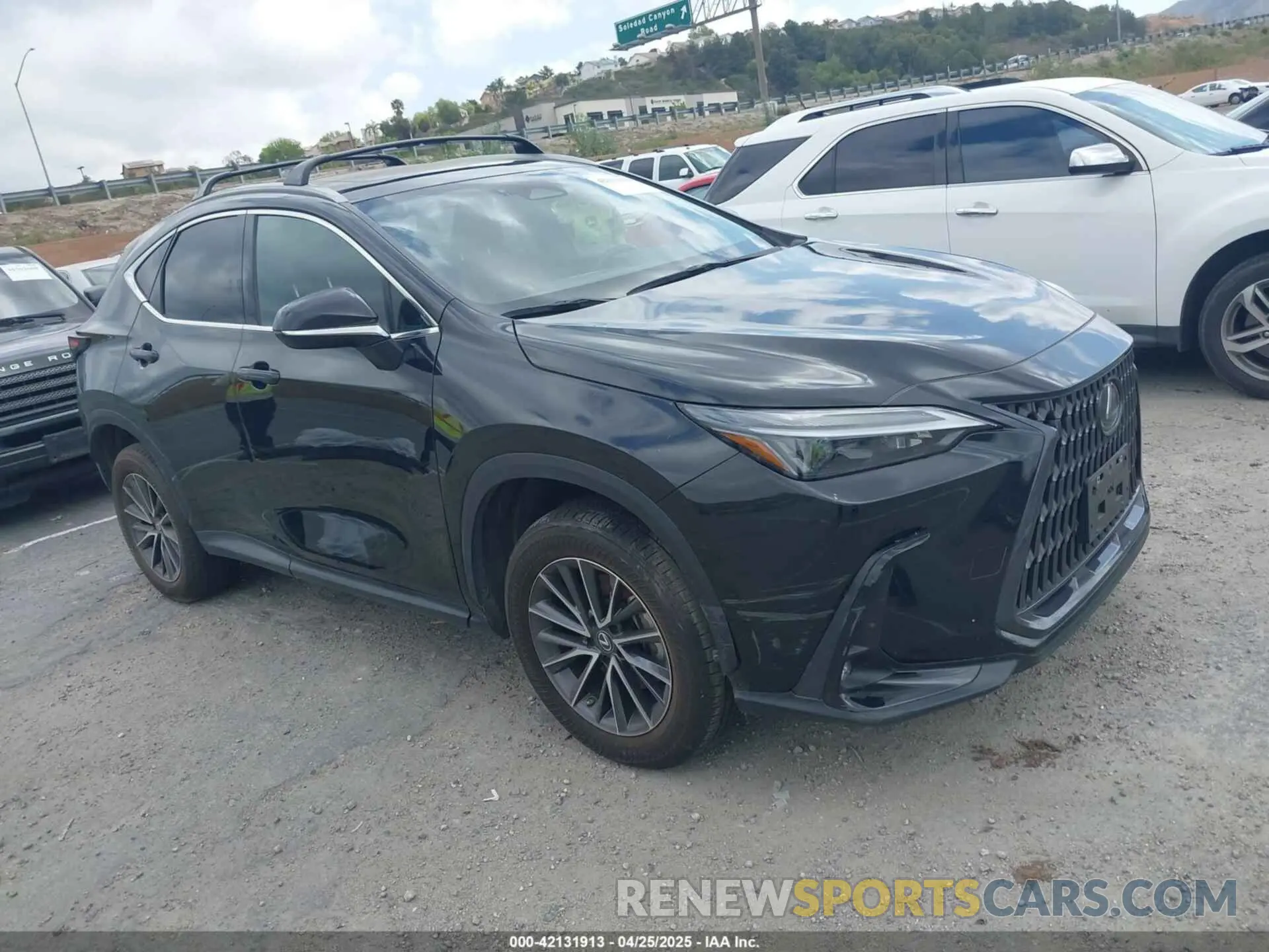 1 Photograph of a damaged car 2T2AGCEZ7NC013748 LEXUS NX 350 2022