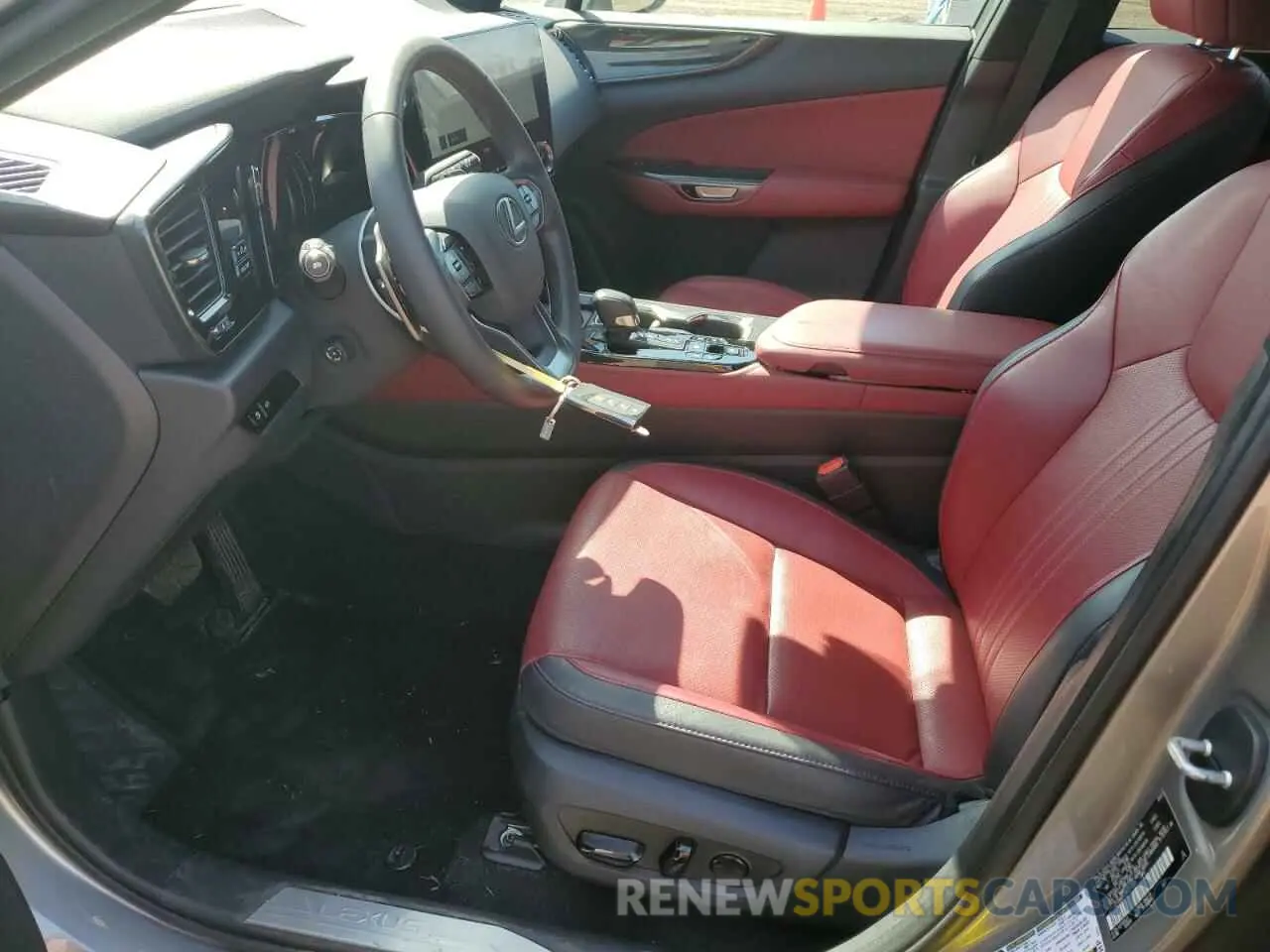 7 Photograph of a damaged car 2T2GGCEZ2NC011383 LEXUS NX 350 2022