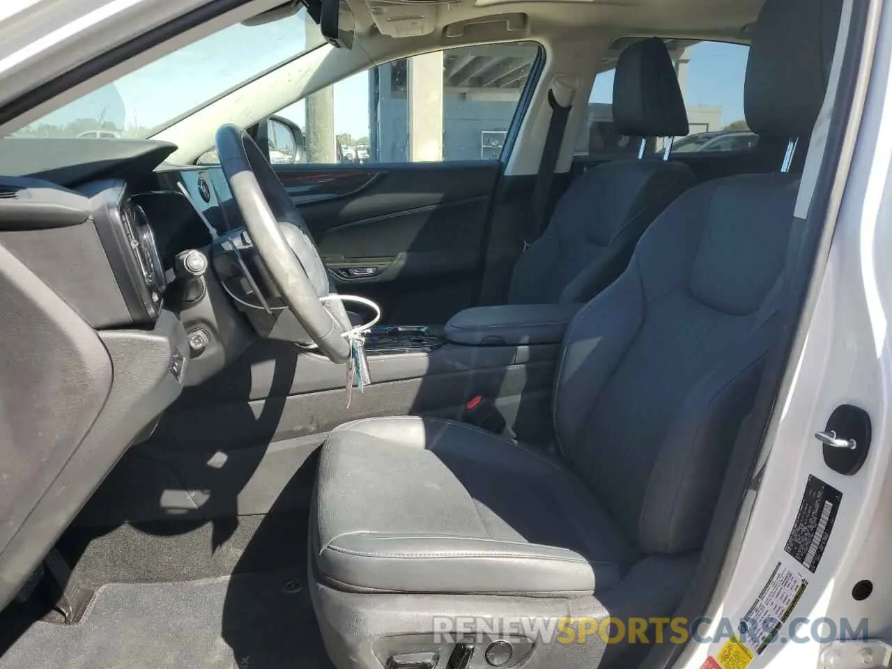 7 Фотография поврежденного автомобиля 2T2GGCEZ7NC013064 LEXUS NX 350 2022
