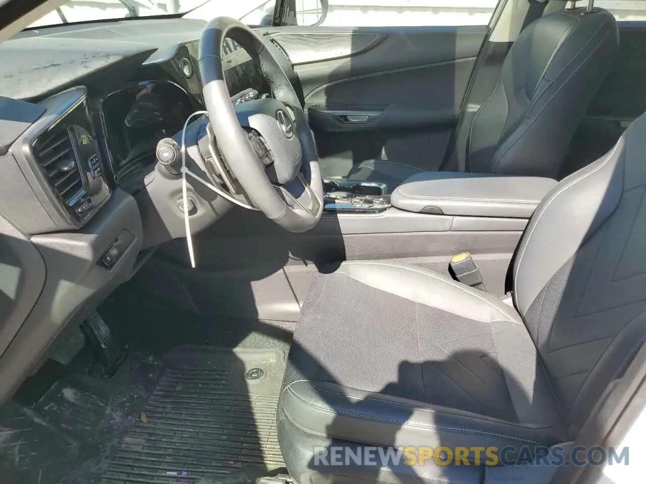 7 Photograph of a damaged car 2T2HGCEZXNC008042 LEXUS NX 350 2022