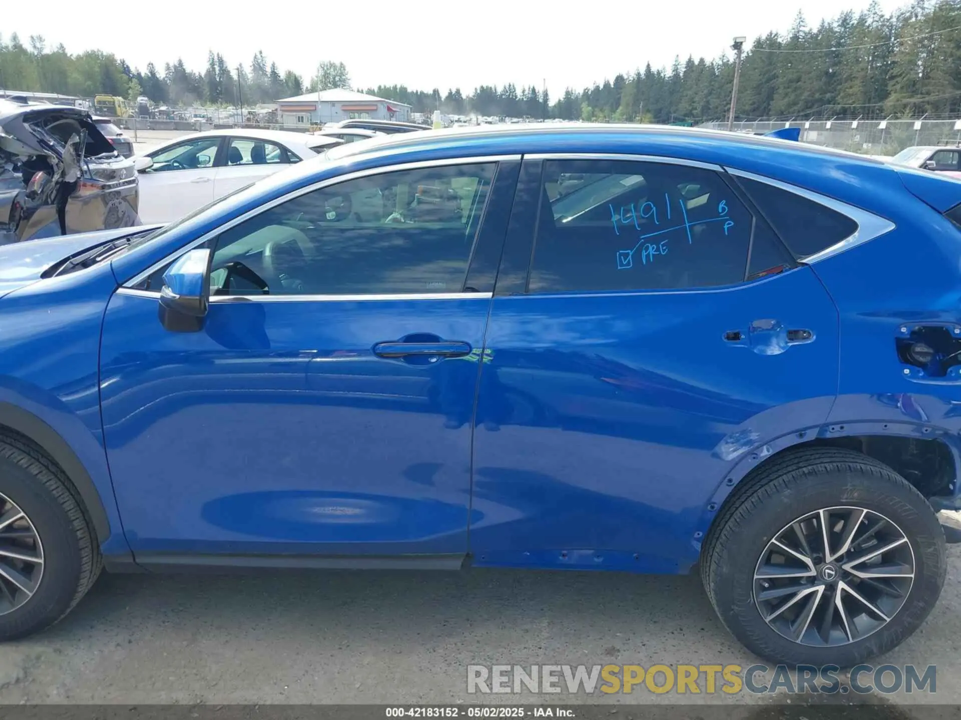 15 Photograph of a damaged car 2T2GGCEZ4PC017768 LEXUS NX 350 2023