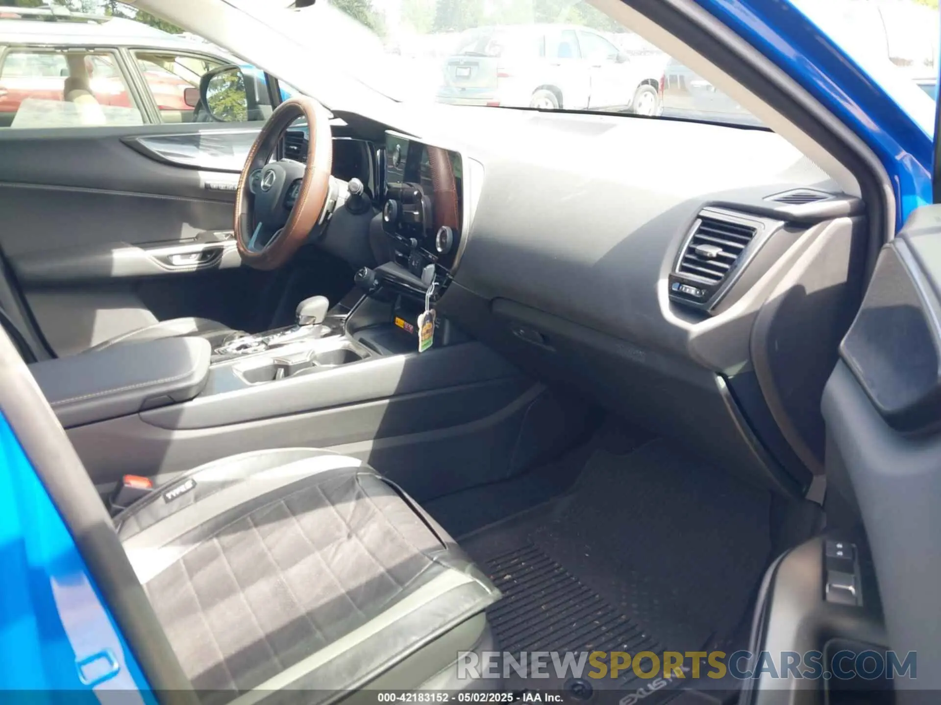 5 Photograph of a damaged car 2T2GGCEZ4PC017768 LEXUS NX 350 2023