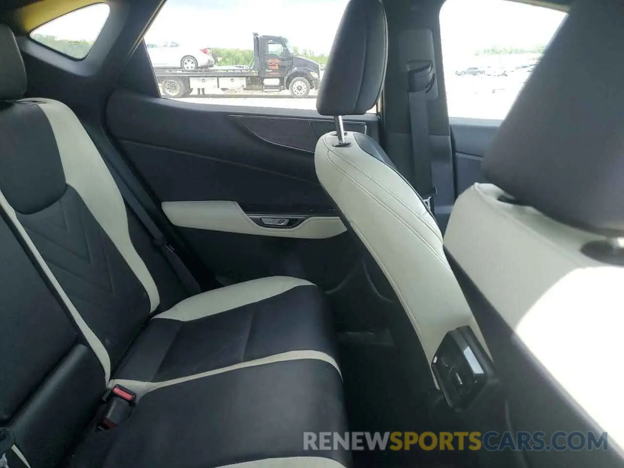 10 Фотография поврежденного автомобиля 2T2HGCEZXPC027533 LEXUS NX 350 2023