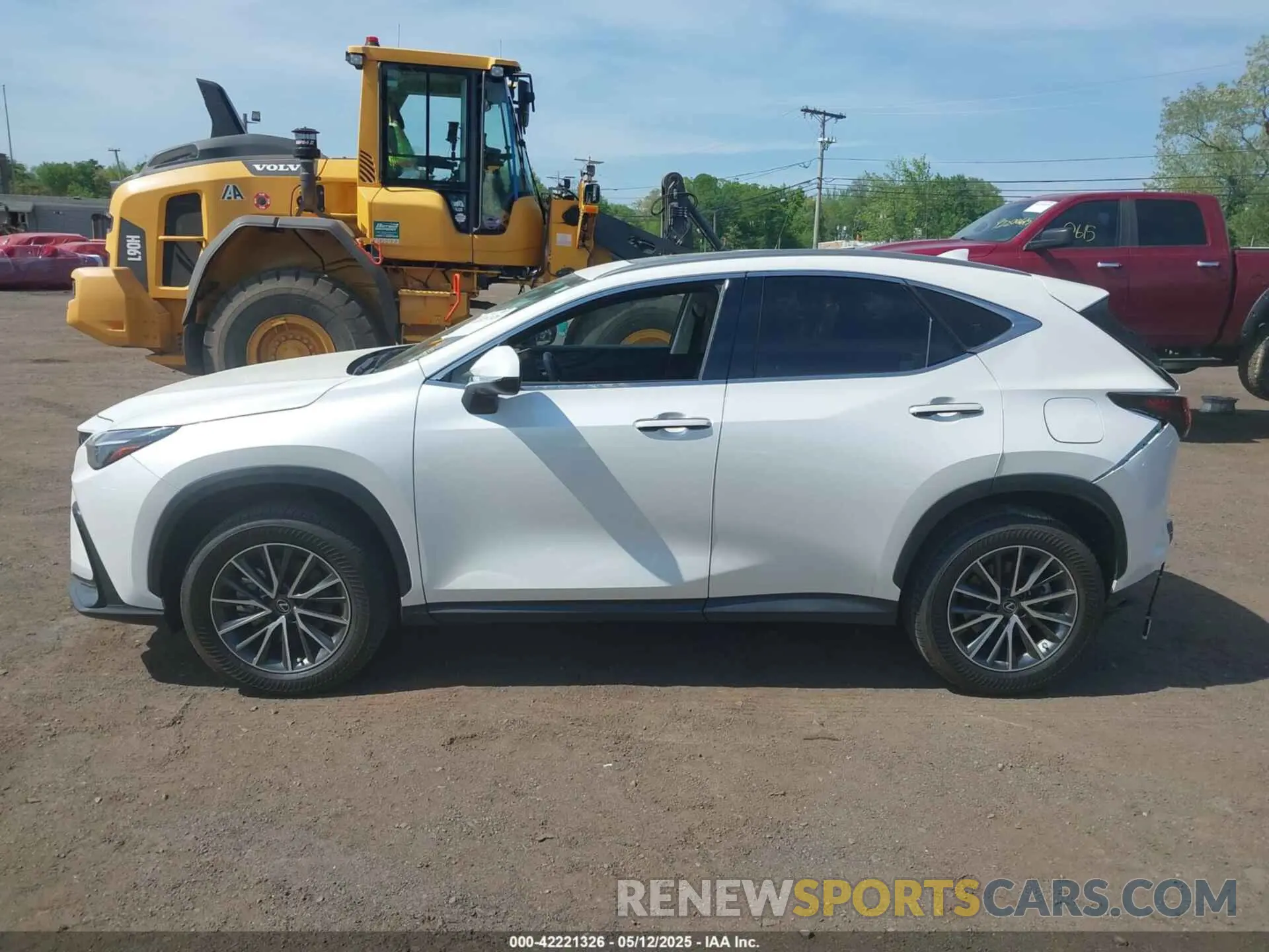 14 Фотография поврежденного автомобиля JTJGGCEZ1P5005429 LEXUS NX 350 2023