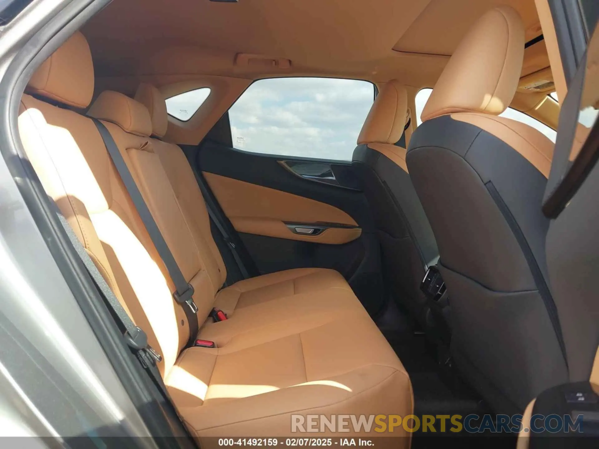 8 Photograph of a damaged car 2T2GGCEZXRC038367 LEXUS NX 350 2024