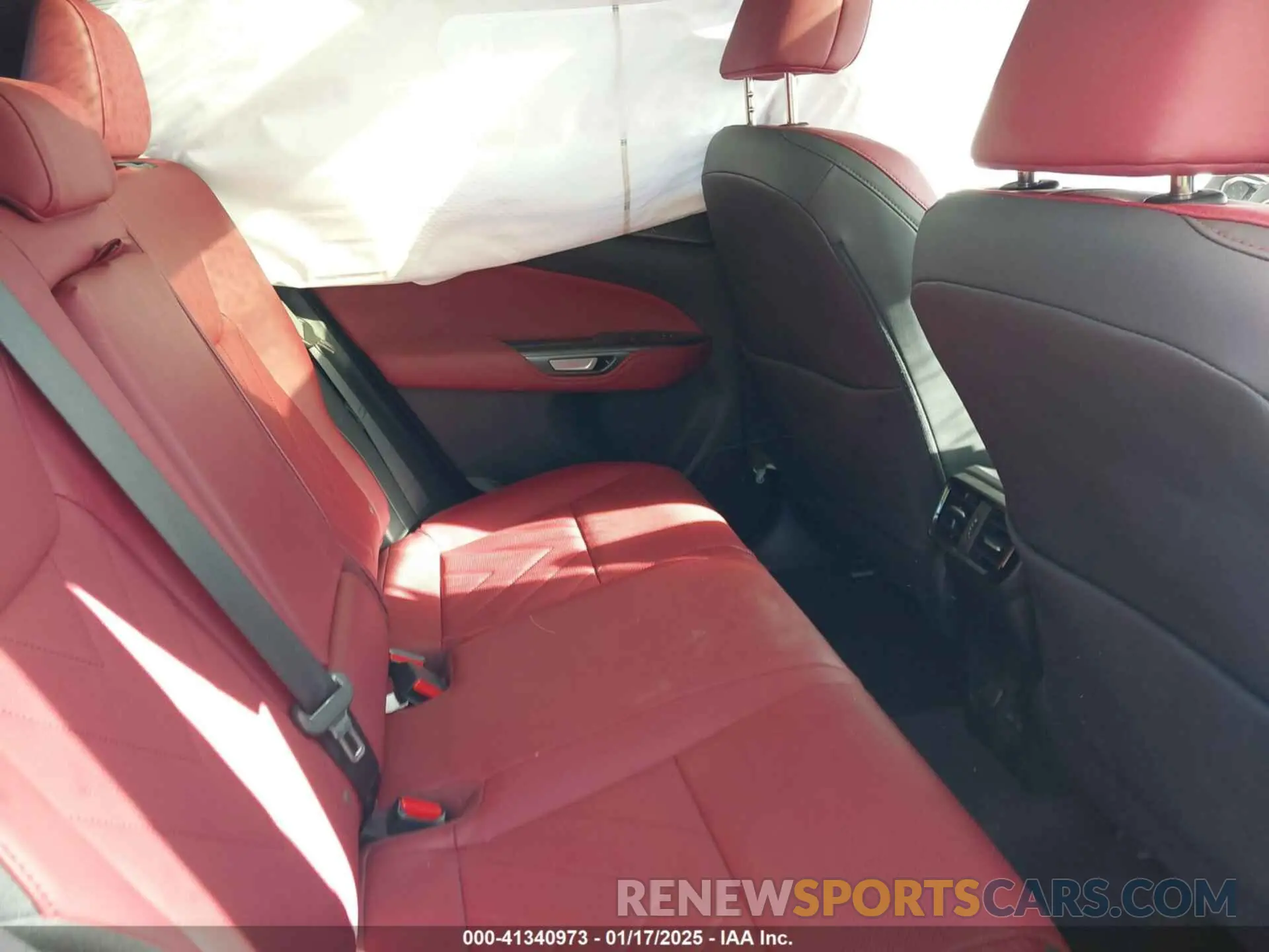 8 Фотография поврежденного автомобиля 2T2HGCEZ2RC042465 LEXUS NX 350 2024